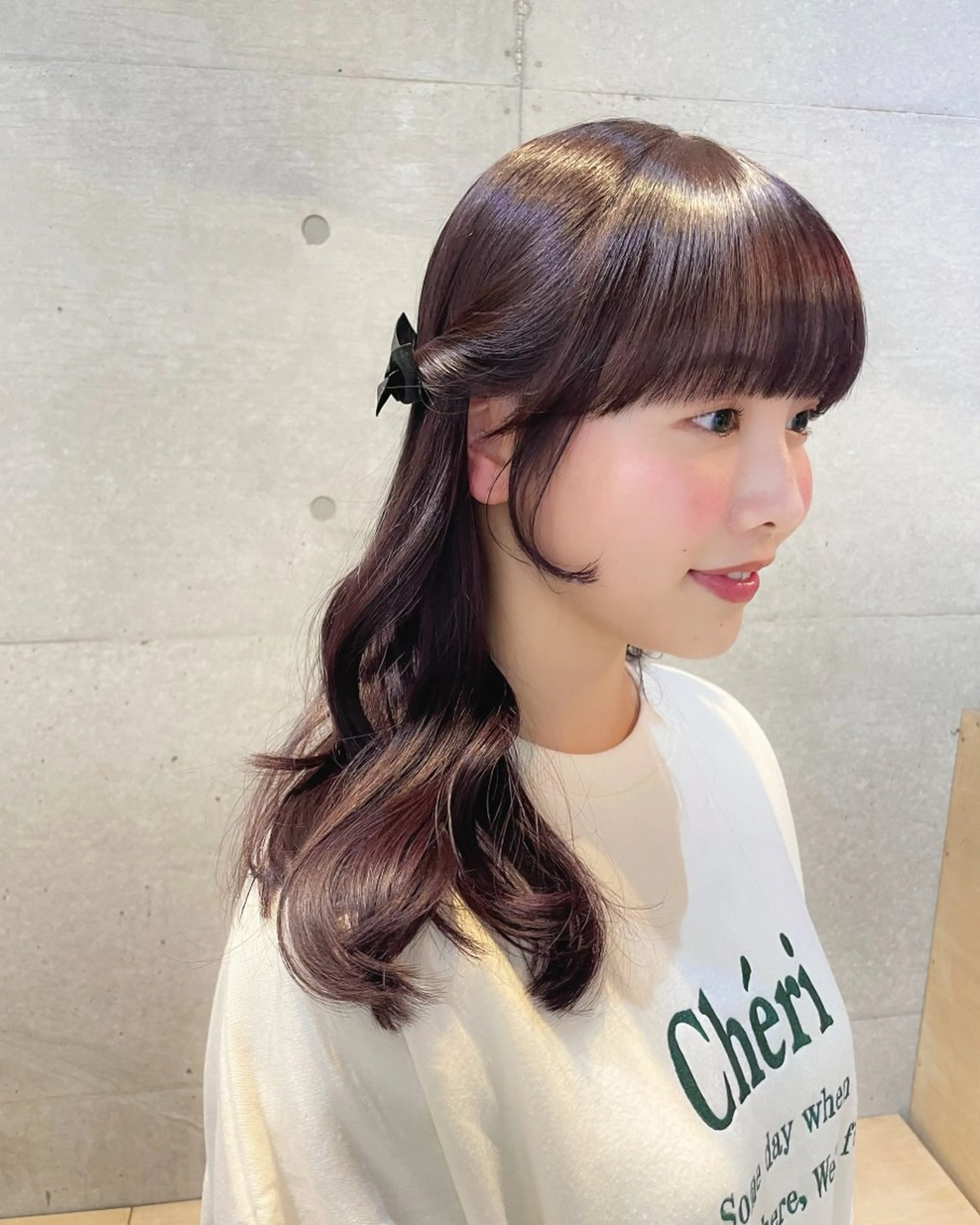 セミロング カラー ブリーチ ブラウンカラー ダブルカラー ラベンダーカラー ラベンダーブラウン カット ヘアカラー トリートメント 【arc】Ruri コテ巻き風パーマのヘアスタイル