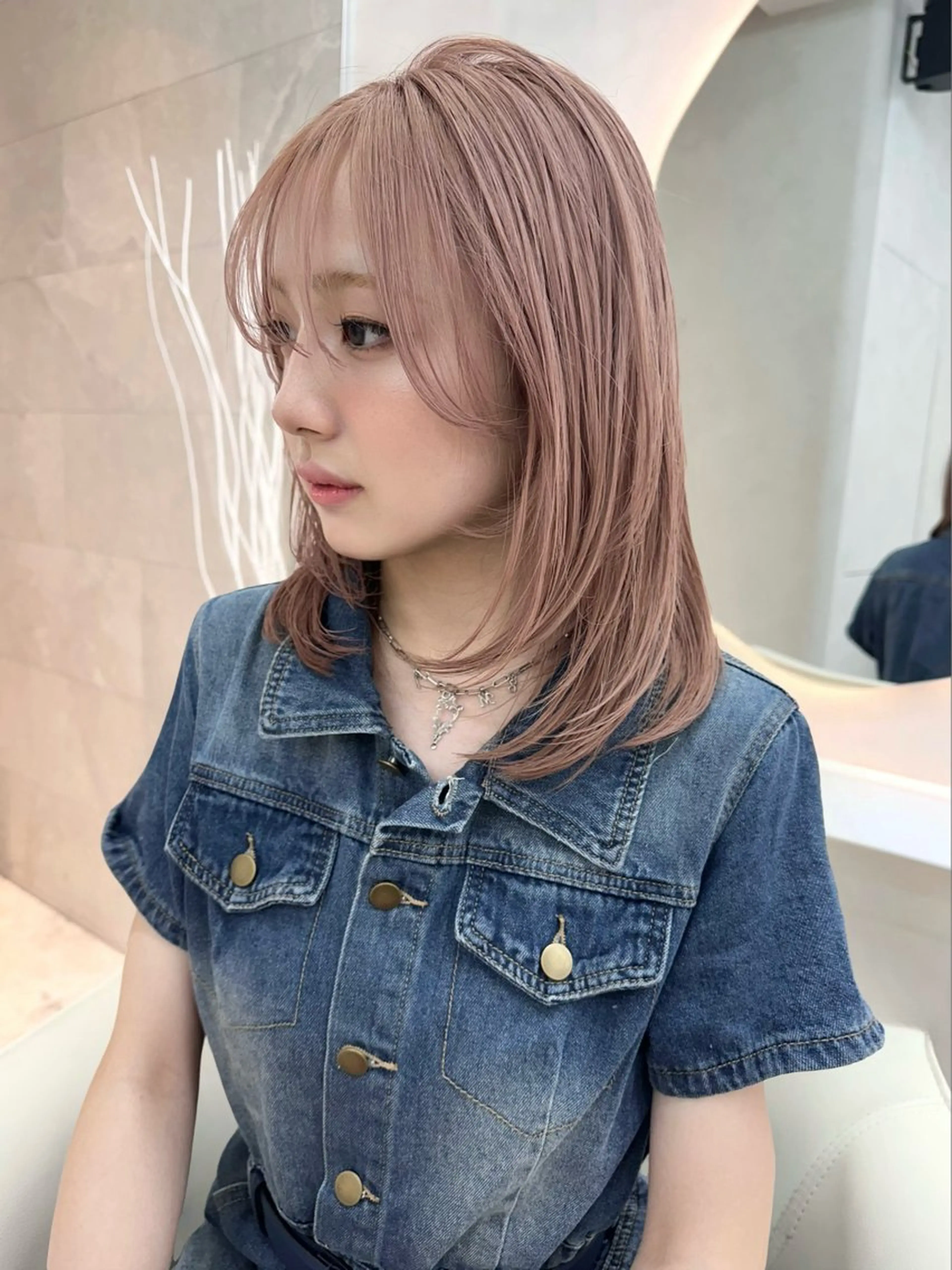 ミディアム カラー ベージュカラー ブリーチ ブラウンカラー ケアブリーチ ハイトーンカラー カット ヘアカラー 🦋高瀬寛菜🦋 韓国/ブリーチのヘアスタイル