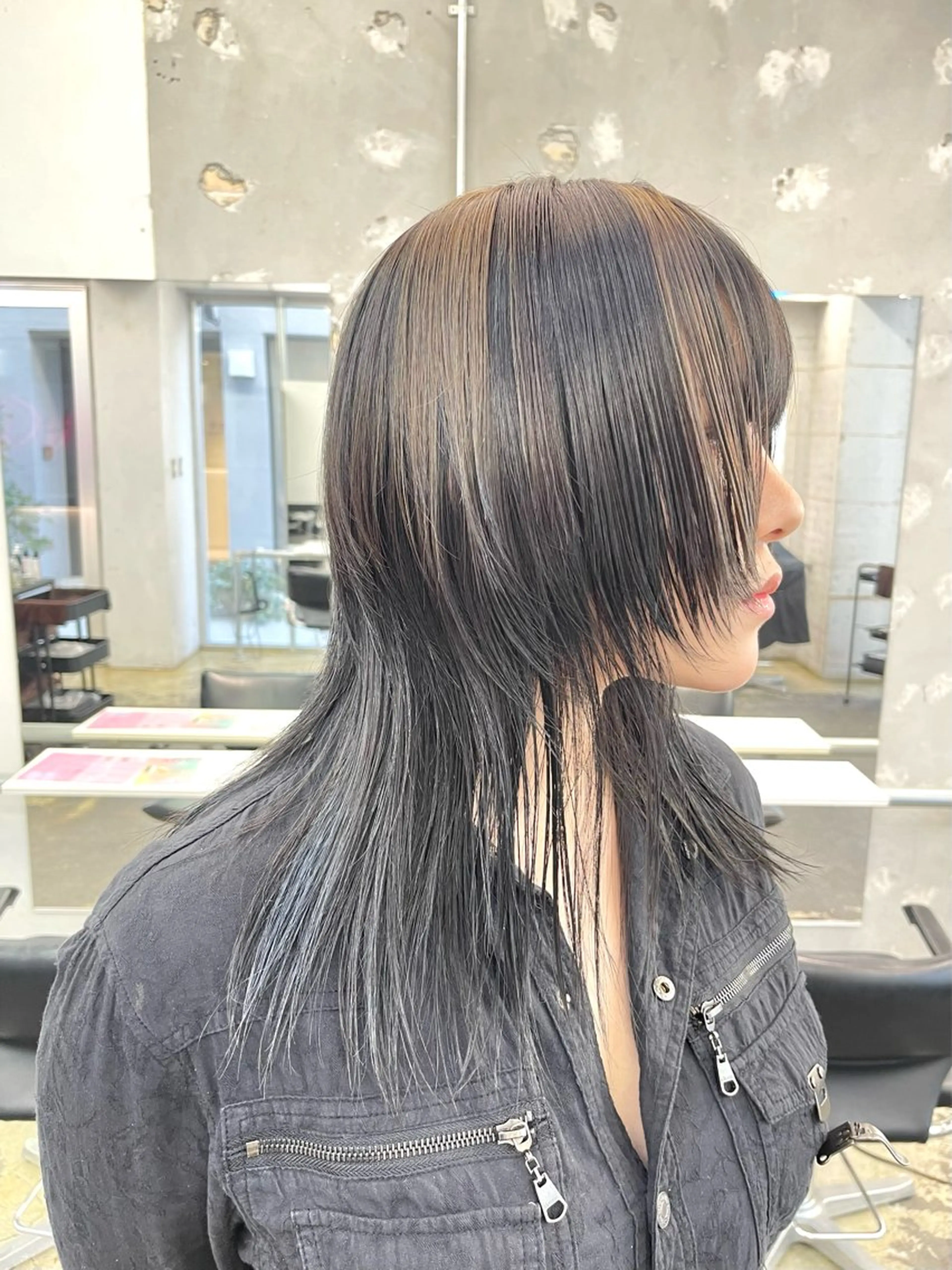 ミディアム カラー ハッシュカットとハイ トーン/HIROKIのヘアスタイル