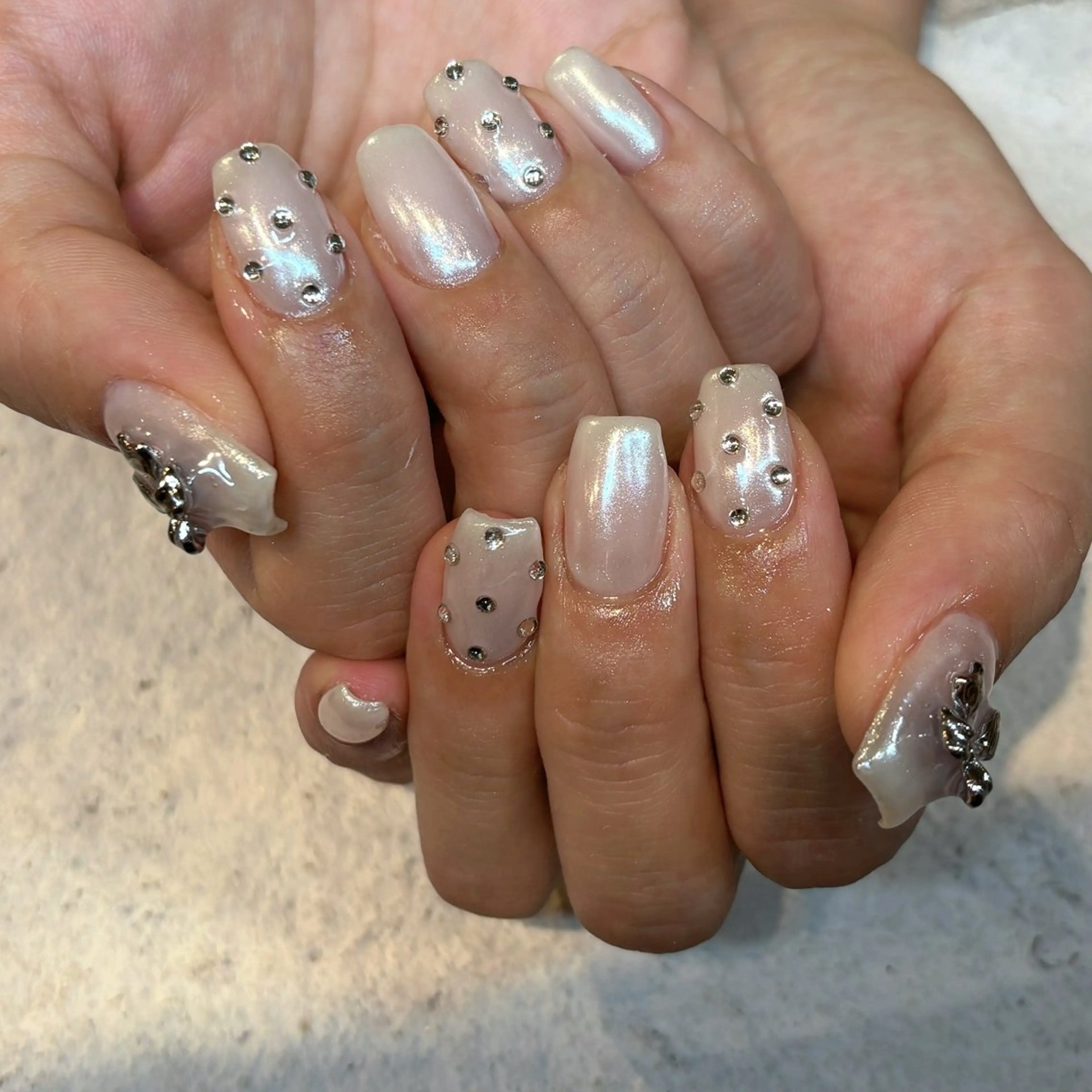 ネイル ミラーネイル HONOKA W 【深江橋店】のネイルデザイン