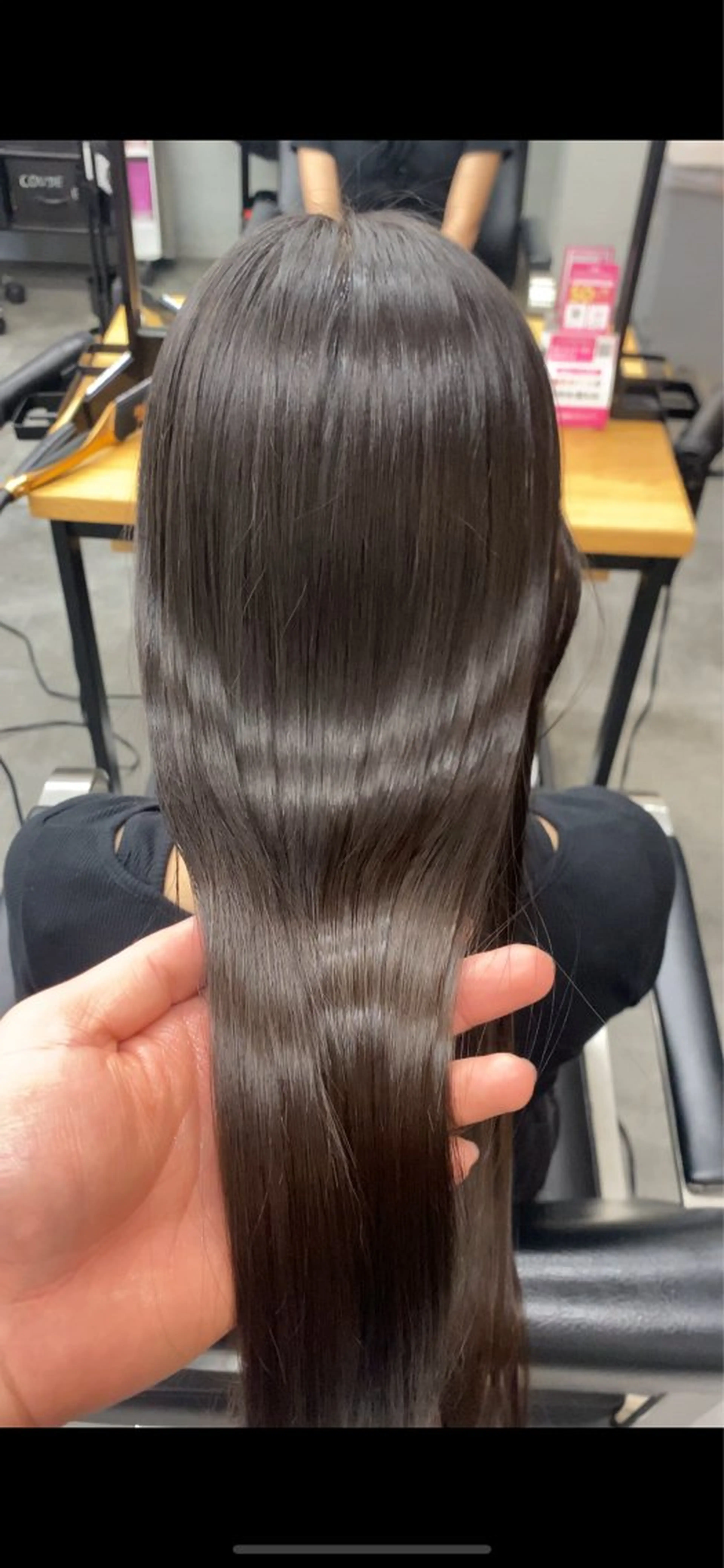 ロング パーマ ロングレイヤー ボブ 髪質改善 レイヤーカット ロング カット 縮毛矯正 トリートメント 森田/縮毛矯正💕 /メンズ⚔️/北千住のヘアスタイル