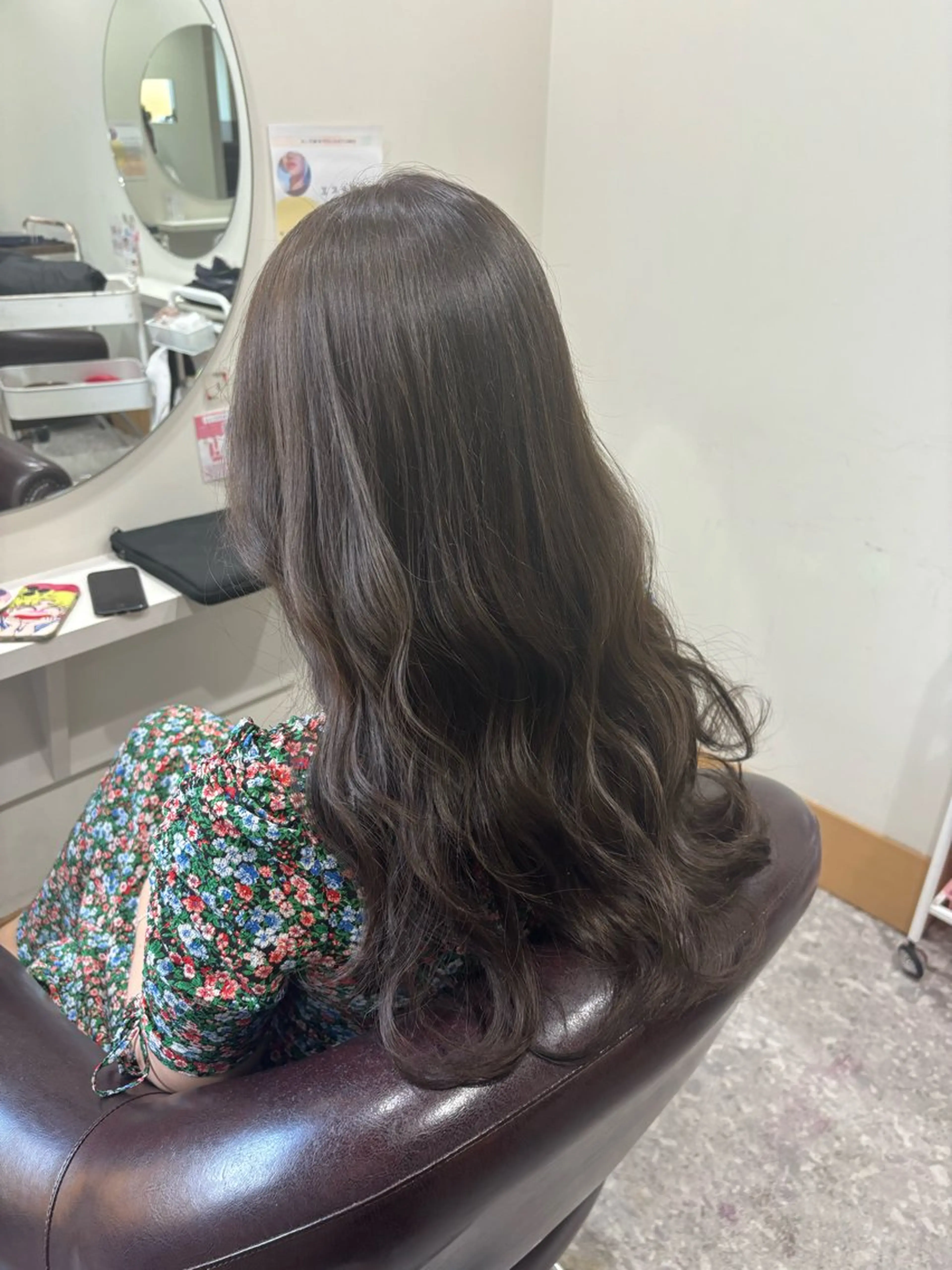 ロング ブリーチ予約率90% 以上✨森山陽向のヘアスタイル
