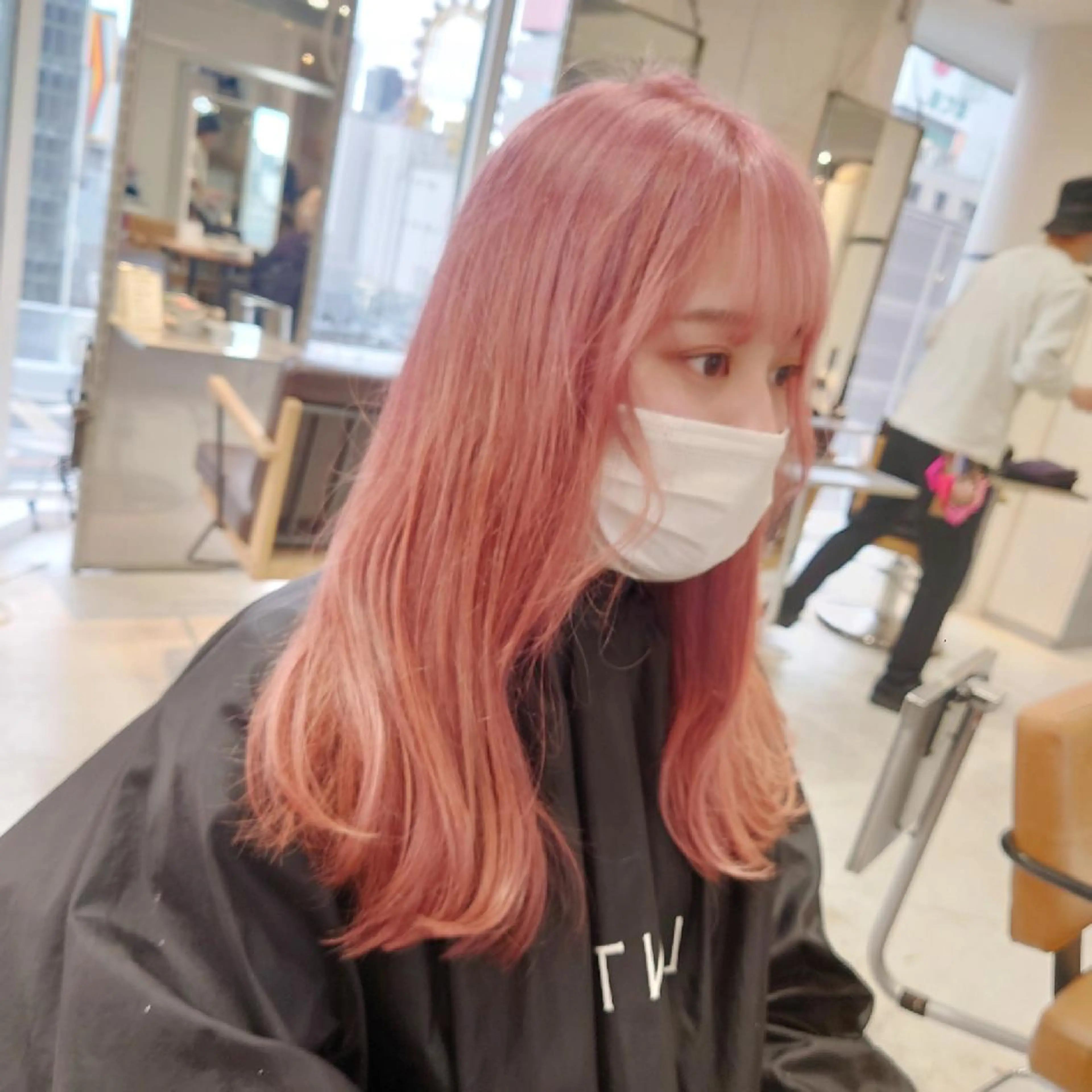セミロング カラー ピンクカラー ホワイトピンク ヘアカラー トリートメント 艶髪✨ブリーチ職人 井手正康のヘアスタイル