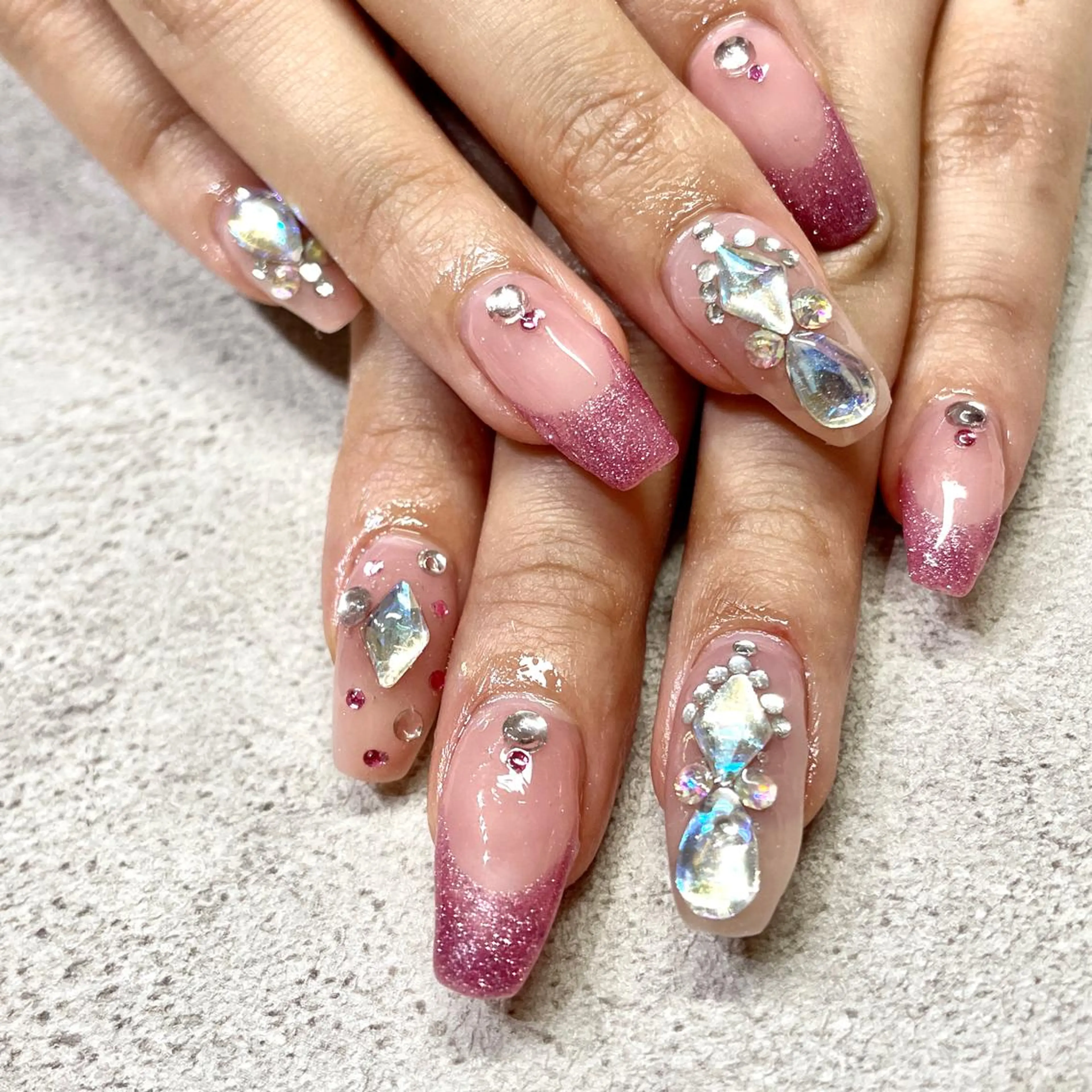 ネイル 持ち込み ニュアンス🌿‬ Aivy./アイビーのネイルデザイン
