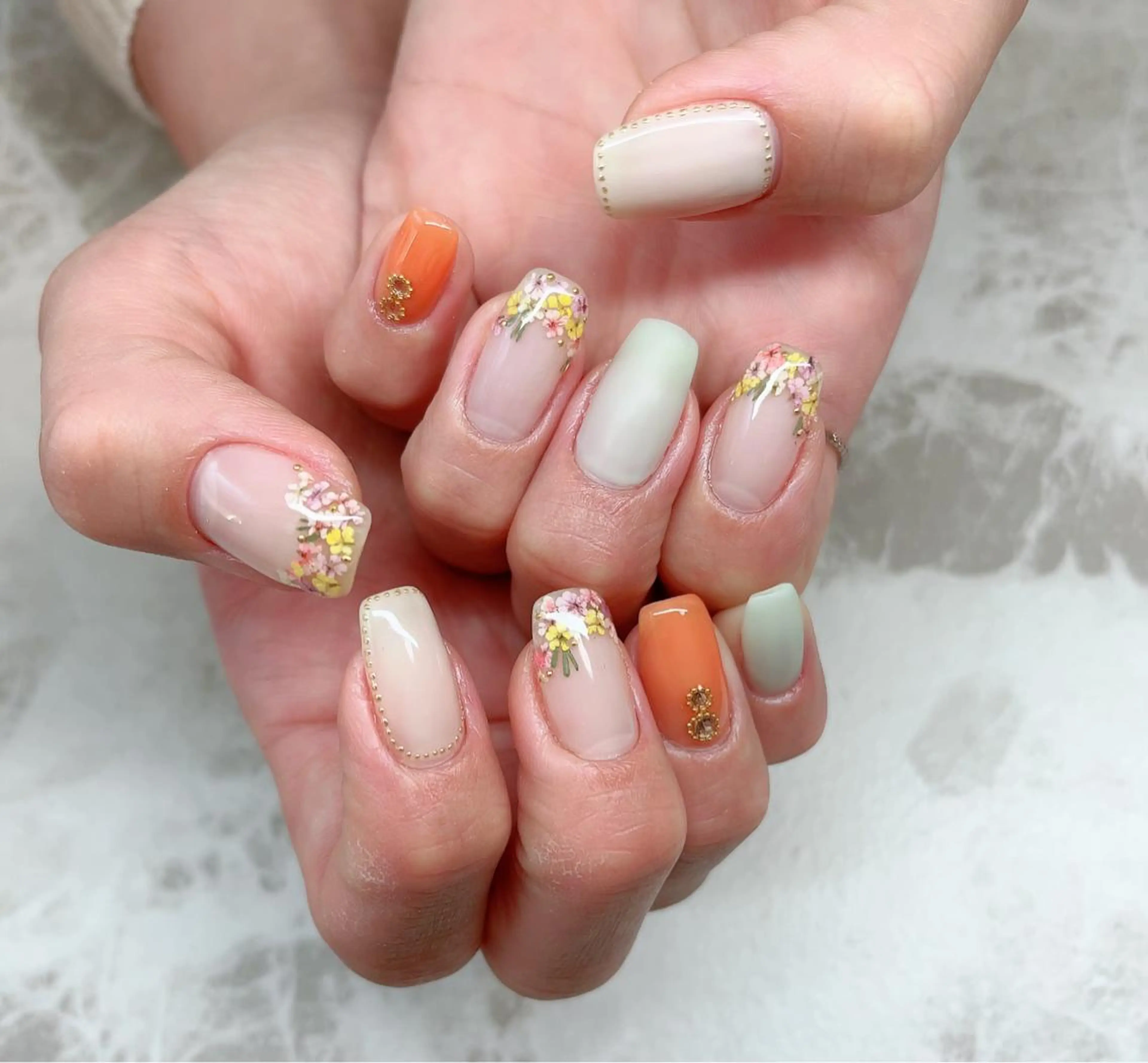 ハンドネイル Nailsalon Viola所属・ネイルサロン Violaのネイルデザイン