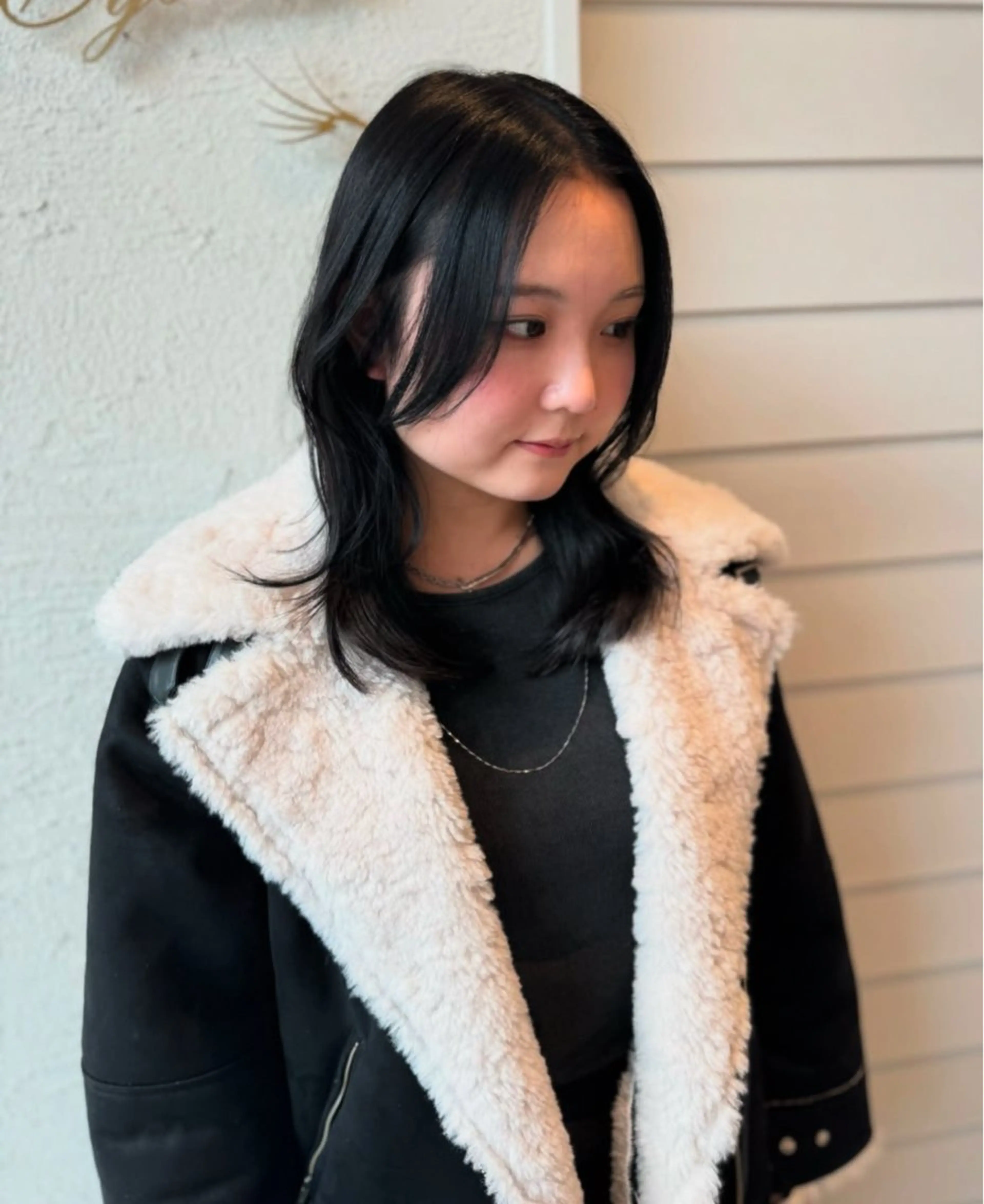 ミディアム 顔まわりレイヤー レイヤーカット 枝元 駿のヘアスタイル