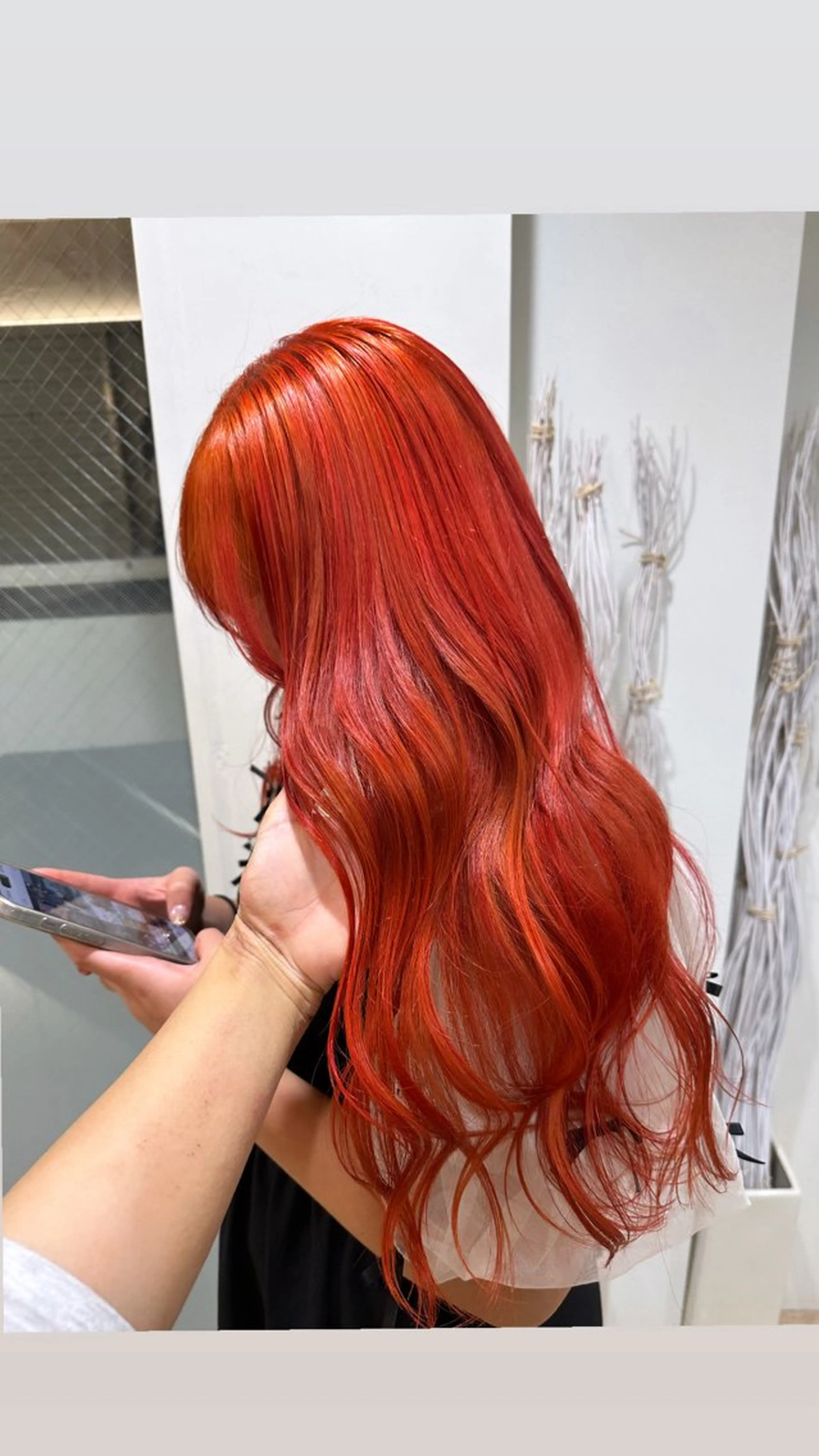 ロング カラー ブリーチ 遠藤 美夢のヘアスタイル