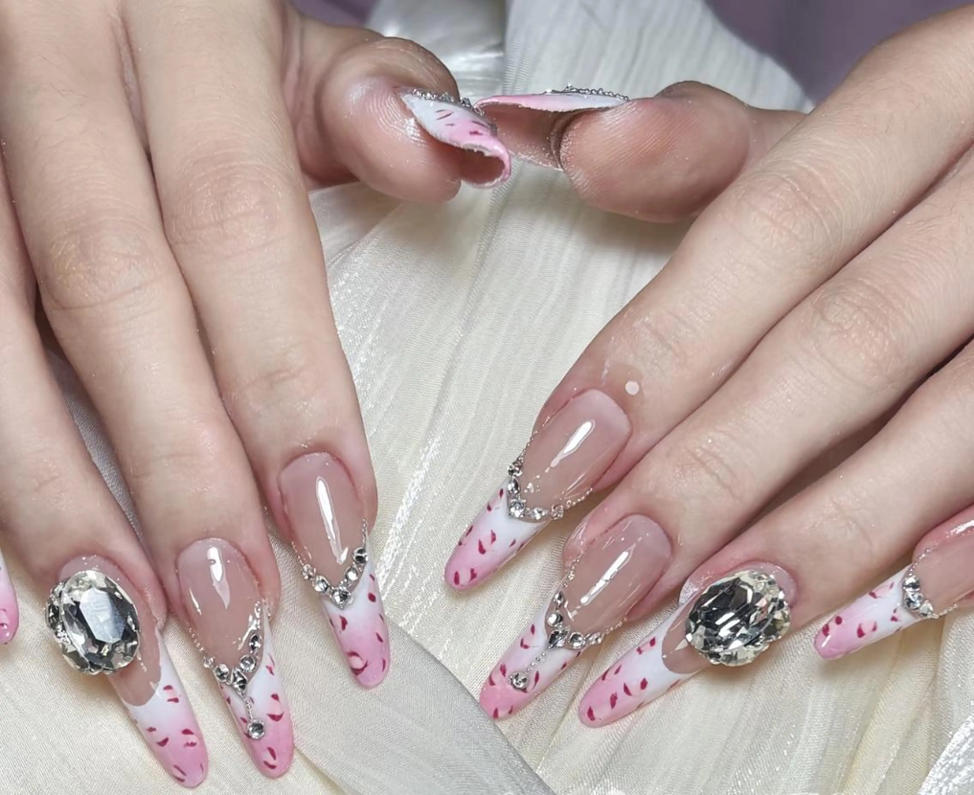 ネイル ハンドネイル 🍑 momo_nailのネイルデザイン