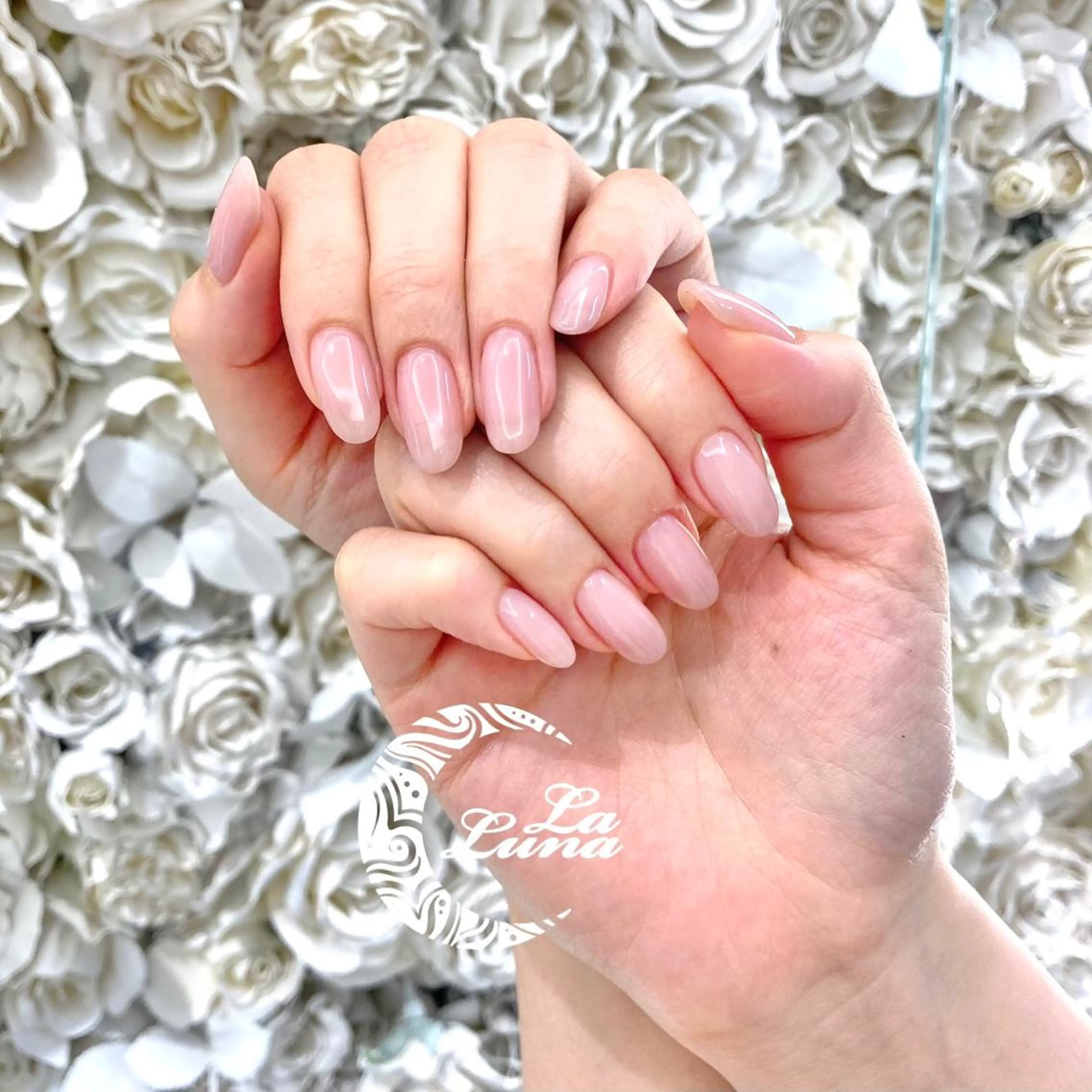 ネイル ワンカラーネイル ハンドネイル ＬａＬｕｎａ🌙 natsukiのネイルデザイン