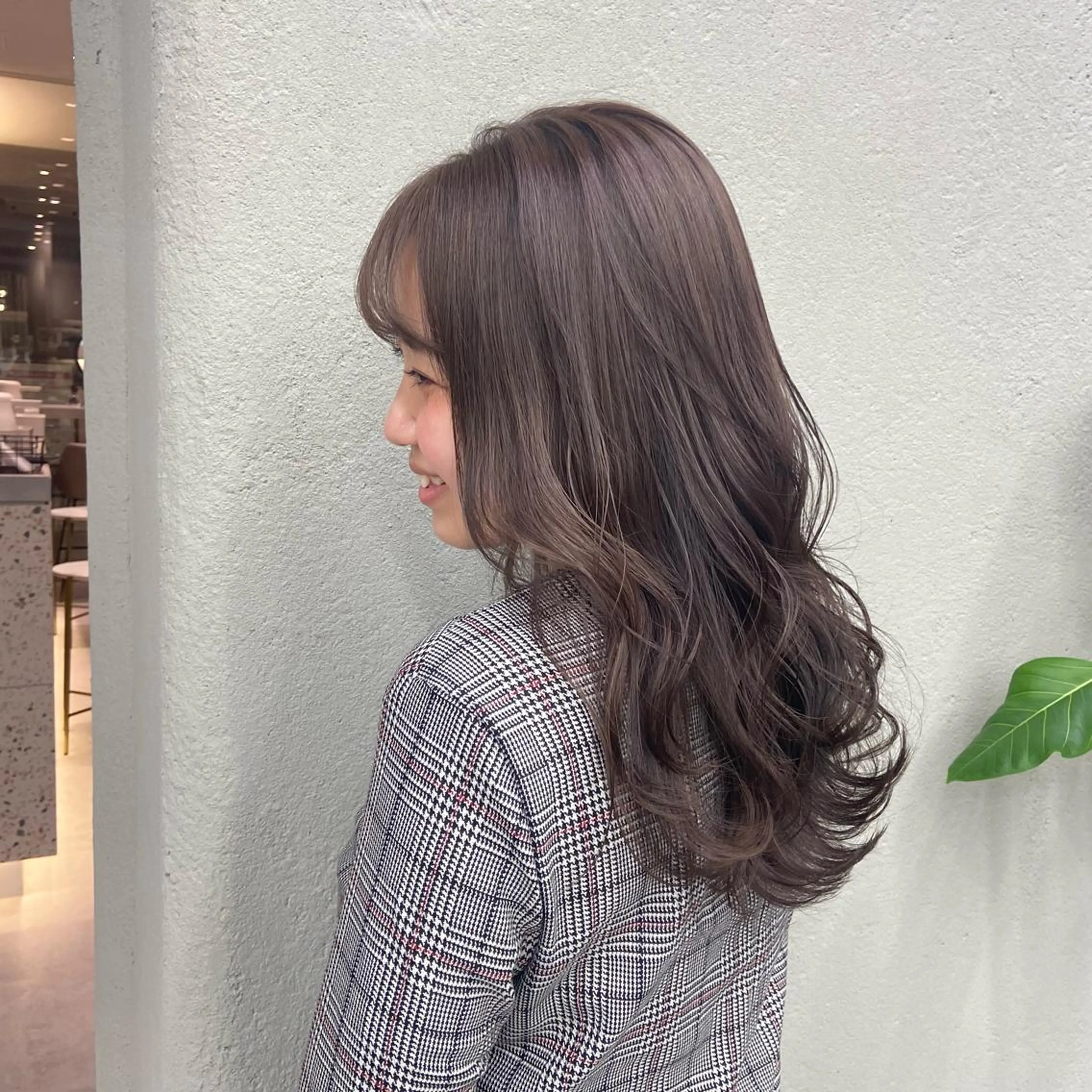ロング カラー グレージュ ラベンダーカラー ラベンダーグレージュ ラベンダーグレー カット 高松 沙耶のヘアスタイル