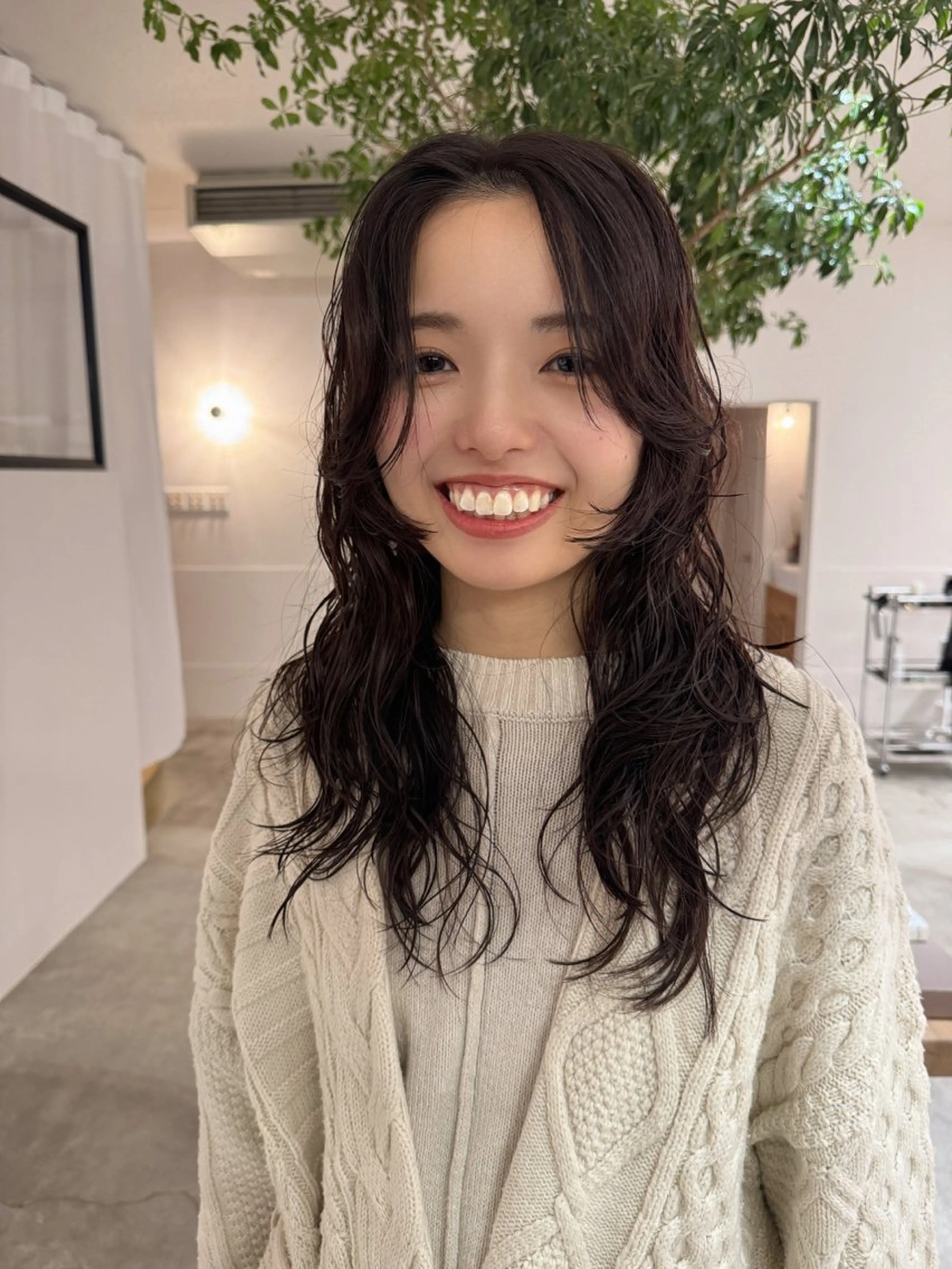 ロング パーマ レイヤーカット カット パーマ noi所属・岡崎パーマ 岡山裕成のヘアスタイル