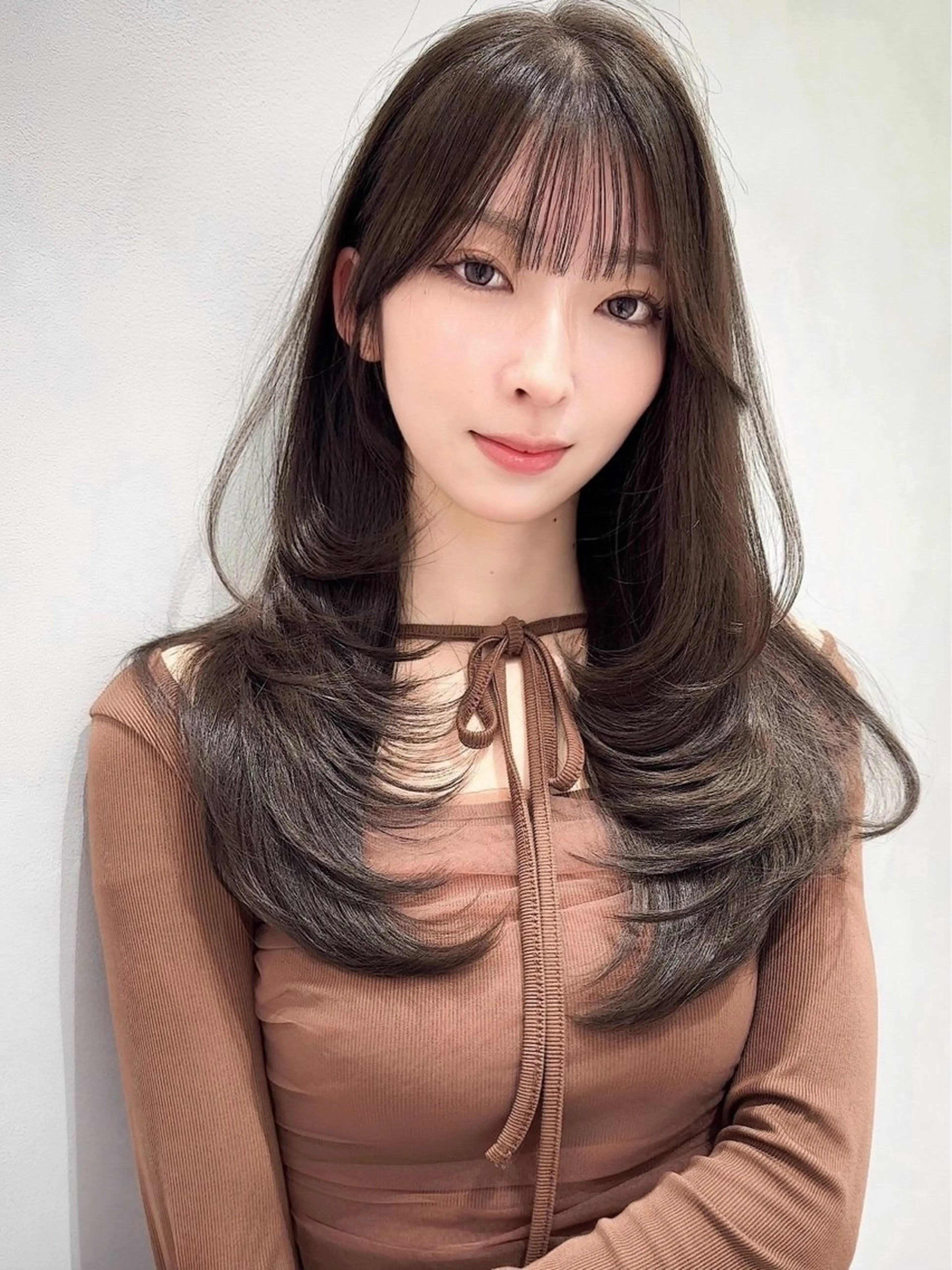 セミロング カラー カット ヘアカラー トリートメント 木屋元一/透明感 /レイヤー/顔まわりのヘアスタイル