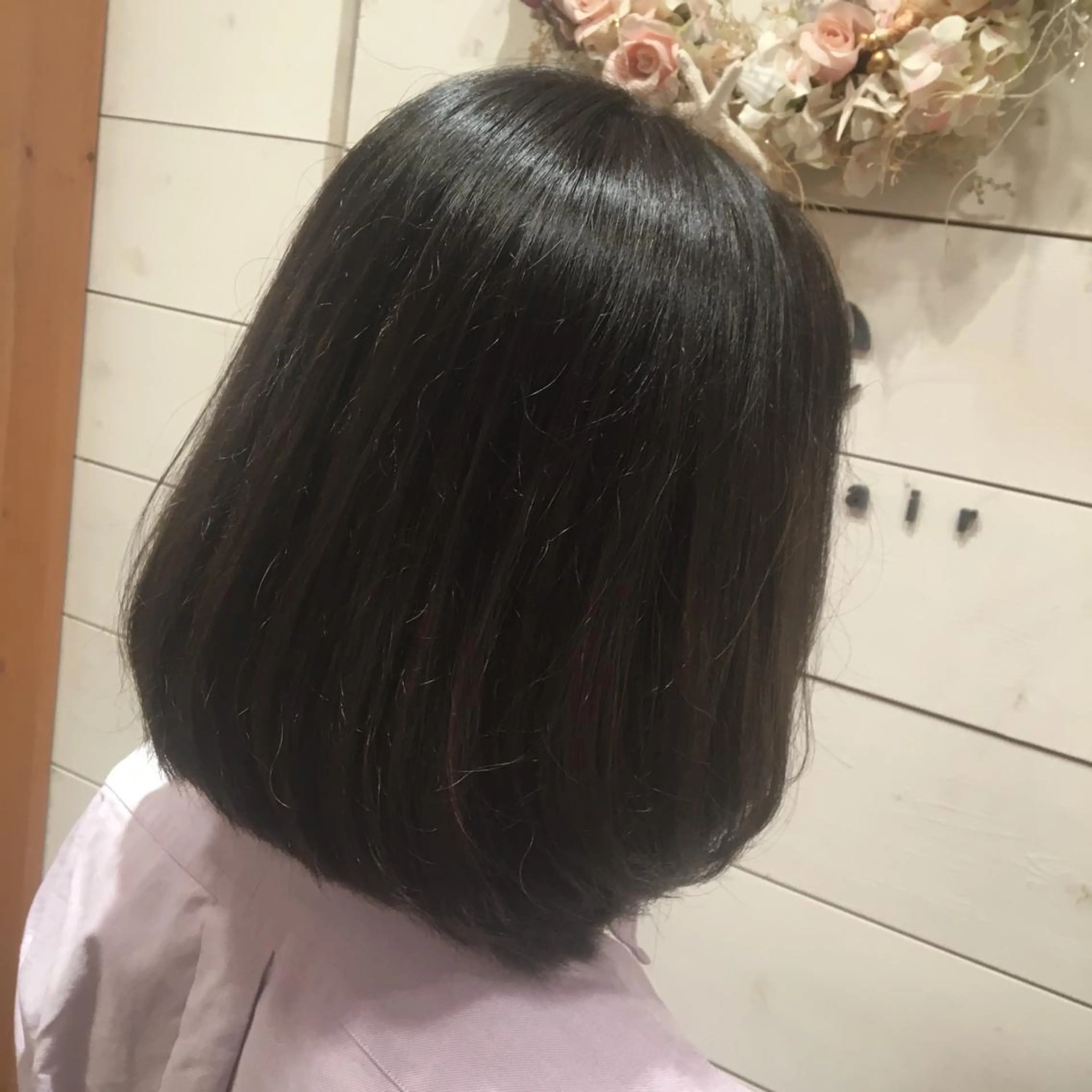 ミディアム カラー eyesburg W/est所属・ショートボブ 村上のヘアスタイル