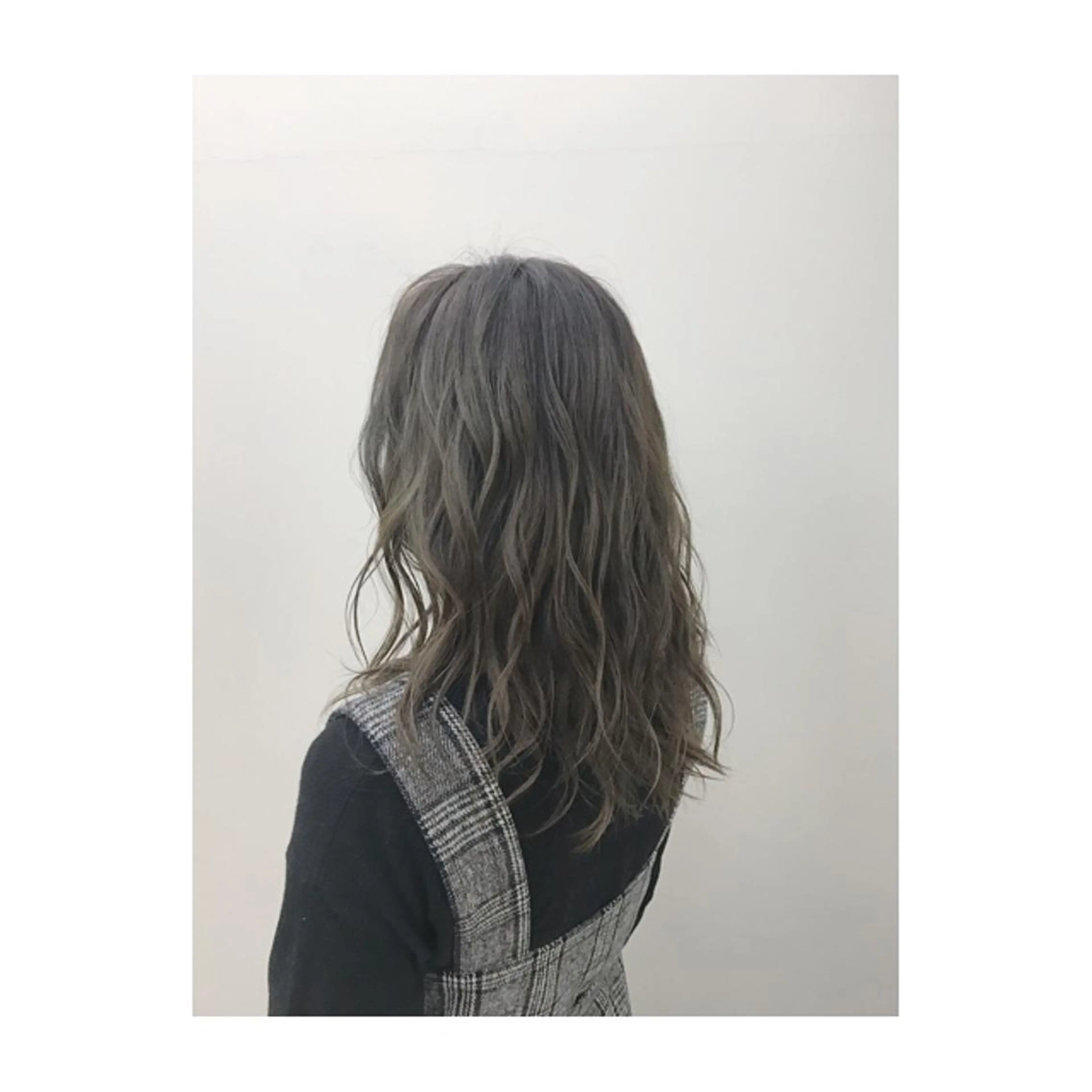 ミディアム カラー 永岡 鉄平のヘアスタイル