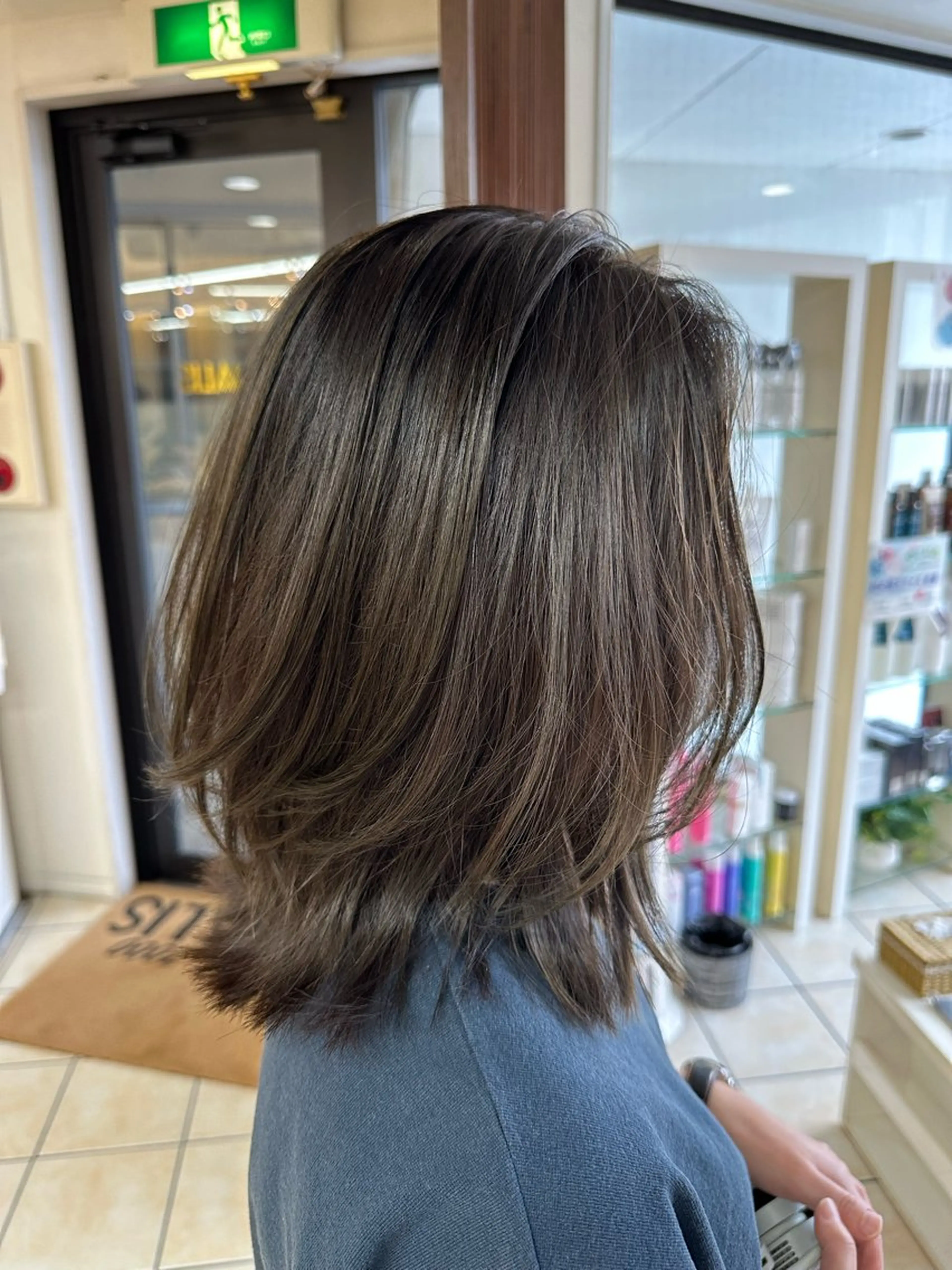 セミロング トップスタイリスト 三澤　康司のヘアスタイル