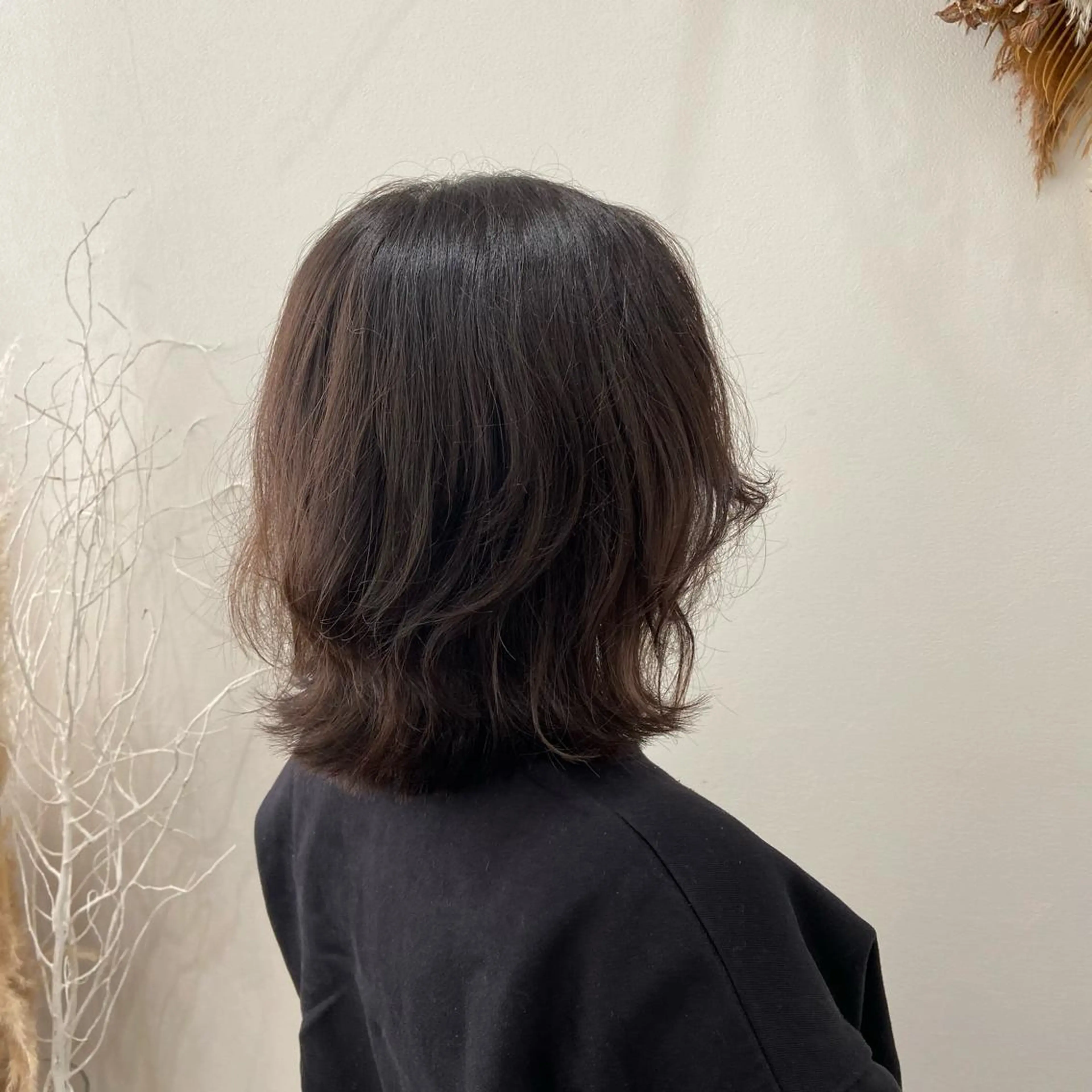 ミディアム レイヤーカット 松本 玲菜のヘアスタイル