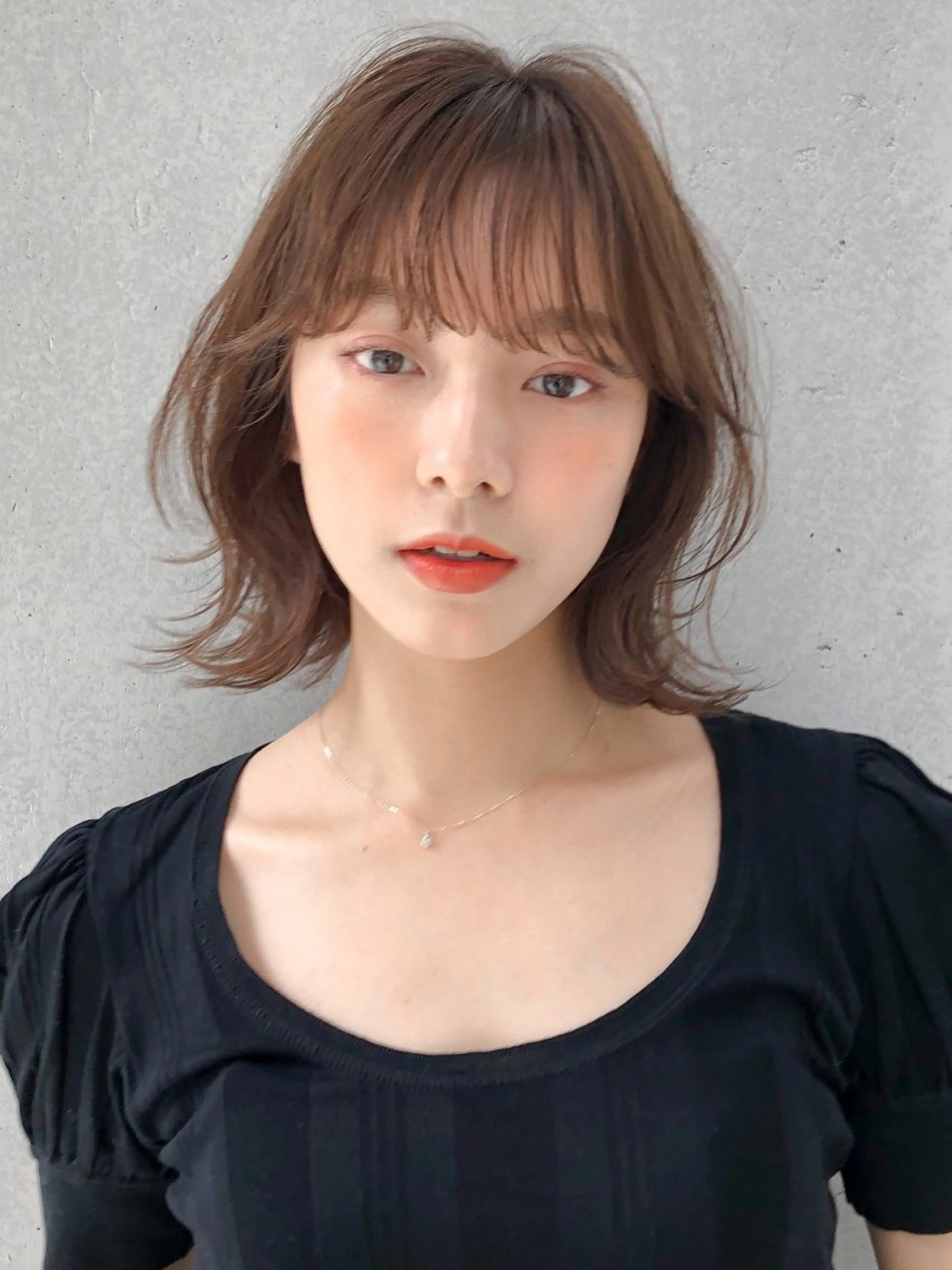 ミディアム カラー ボブレイヤー ベージュカラー 透明感カラー ボブ レイヤーカット カット ヘアカラー トリートメント 佐藤 侑哉のヘアスタイル