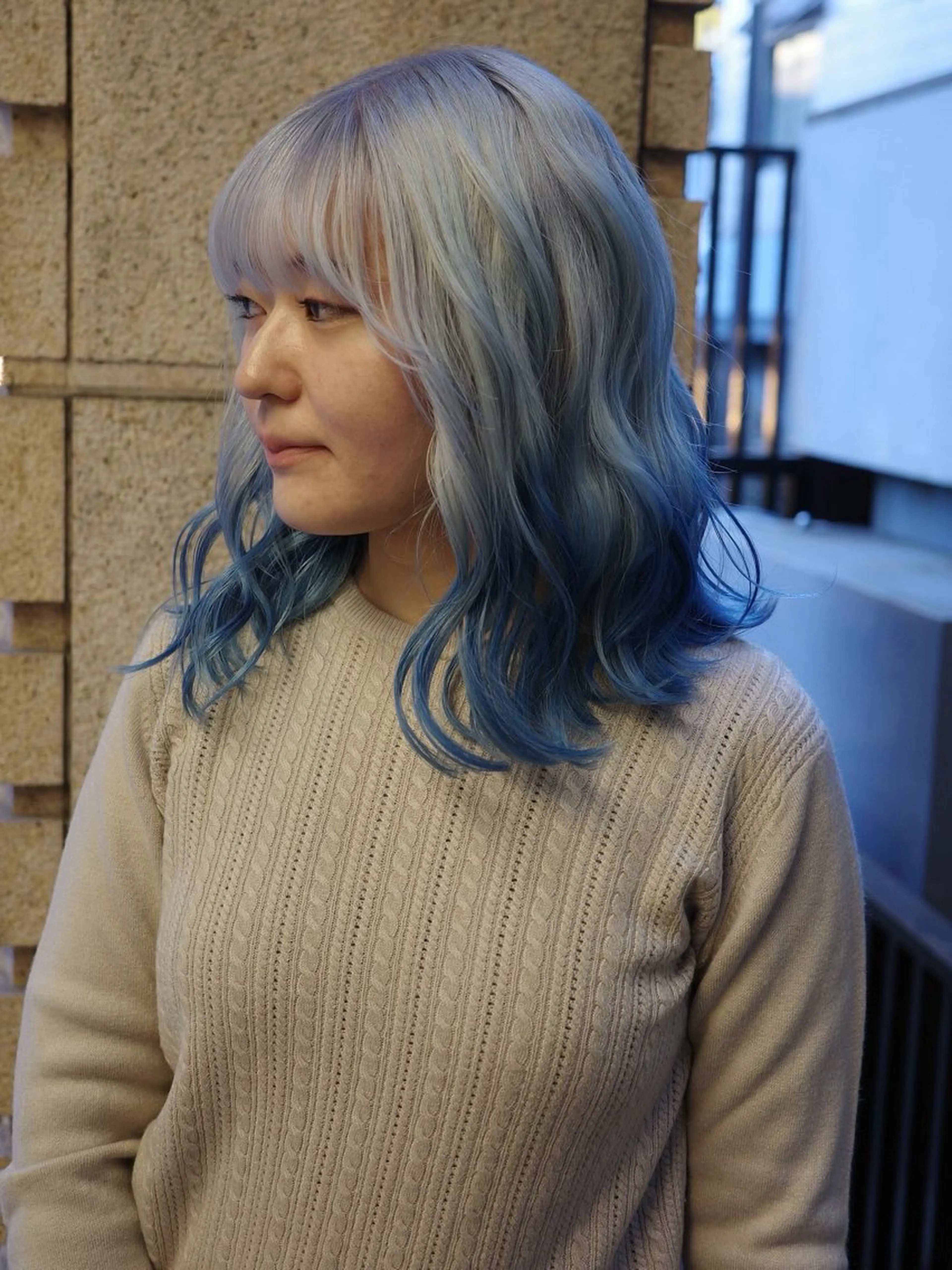 セミロング カラー ヘアカラー ハイトーンカラー ⭐️NAZUNAのヘアスタイル