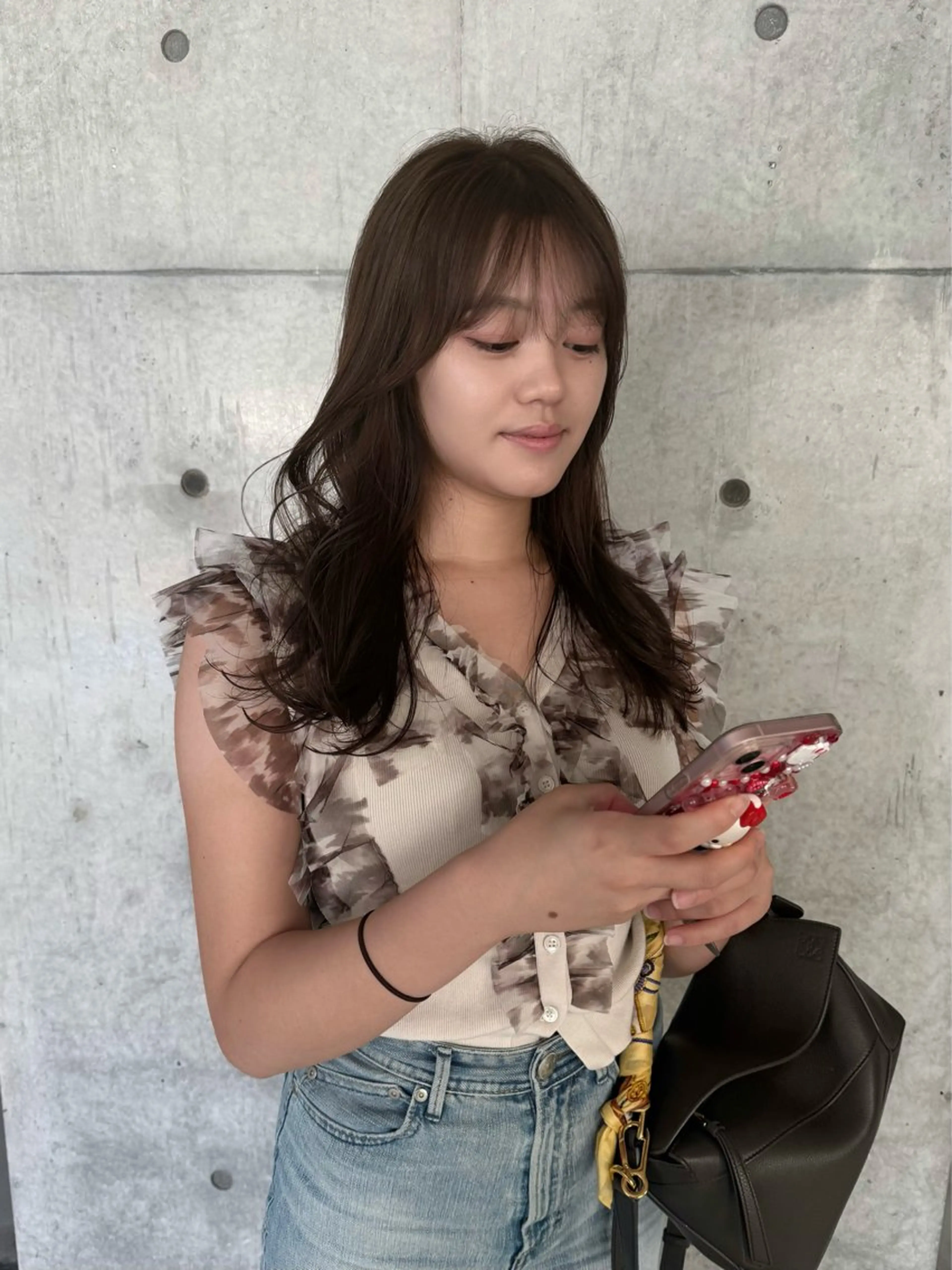 ロング カラー ロングレイヤー アッシュ ベージュカラー ブリーチ 透明感カラー カット ヘアカラー トリートメント 日本一丁寧なカット/ 小林輝🍀︎のヘアスタイル