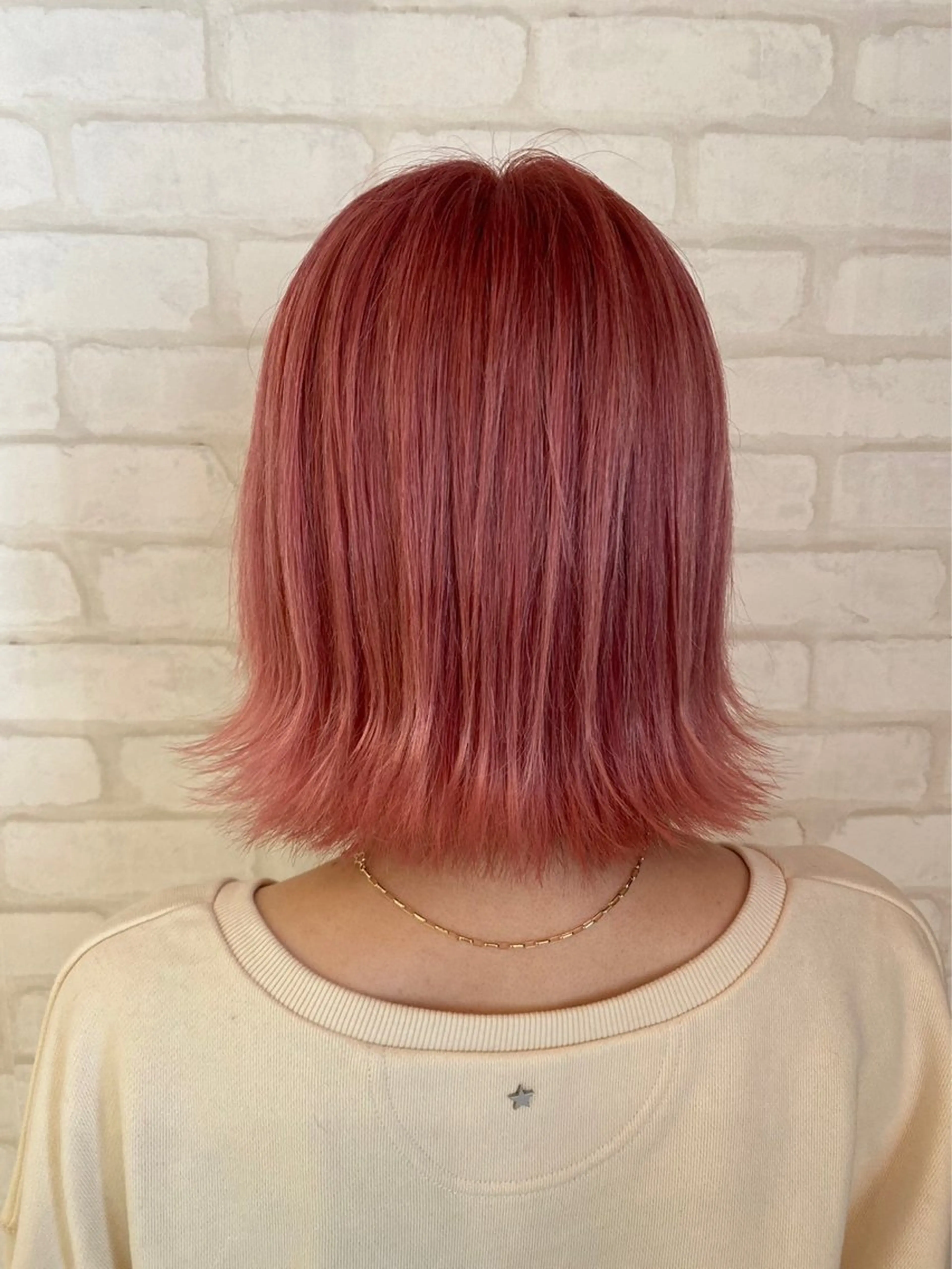 カラー vis fleur 日暮里所属・早坂 紅葉のヘアスタイル