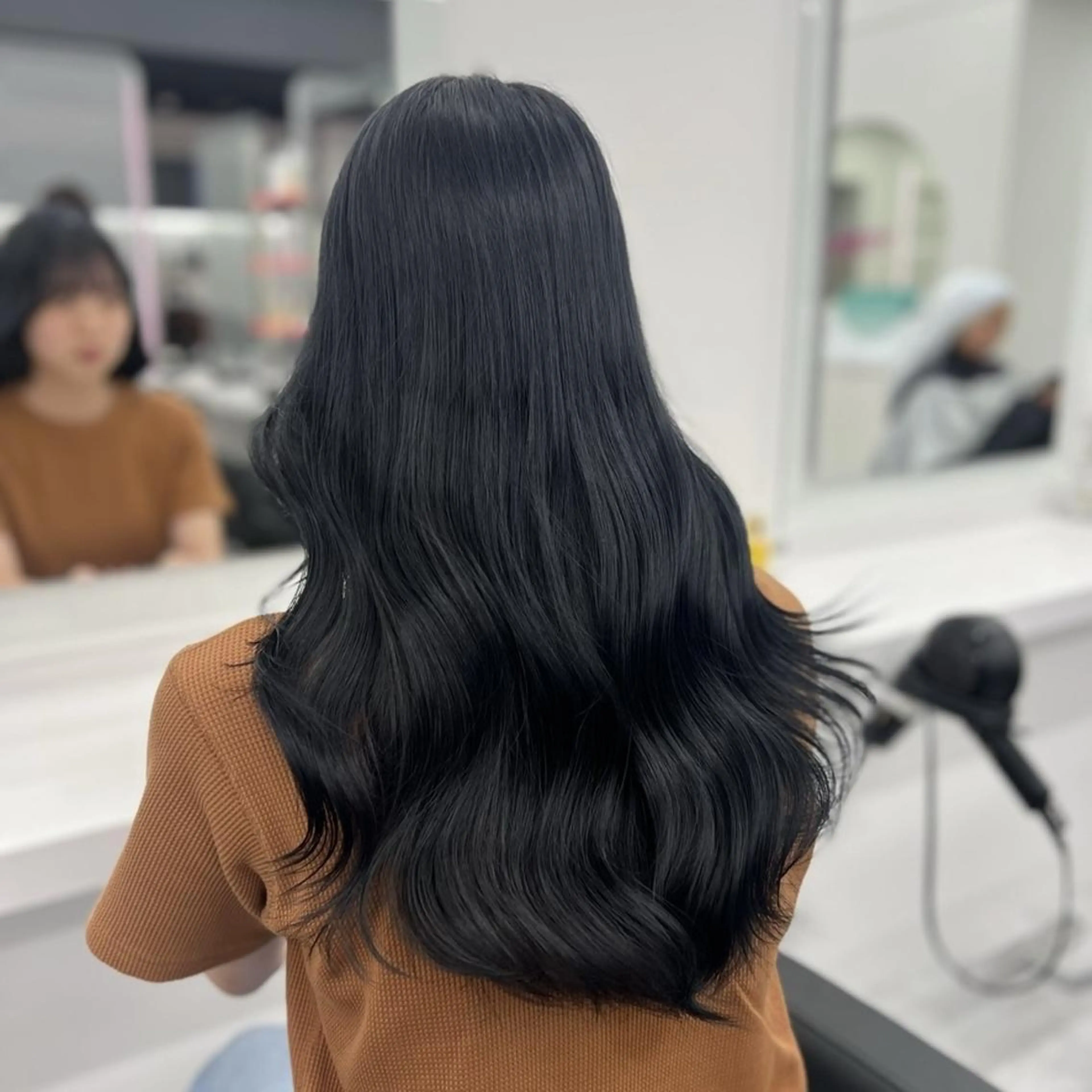 カラー ブリーチなし🫧韓国 🫧HANA🫧のヘアスタイル