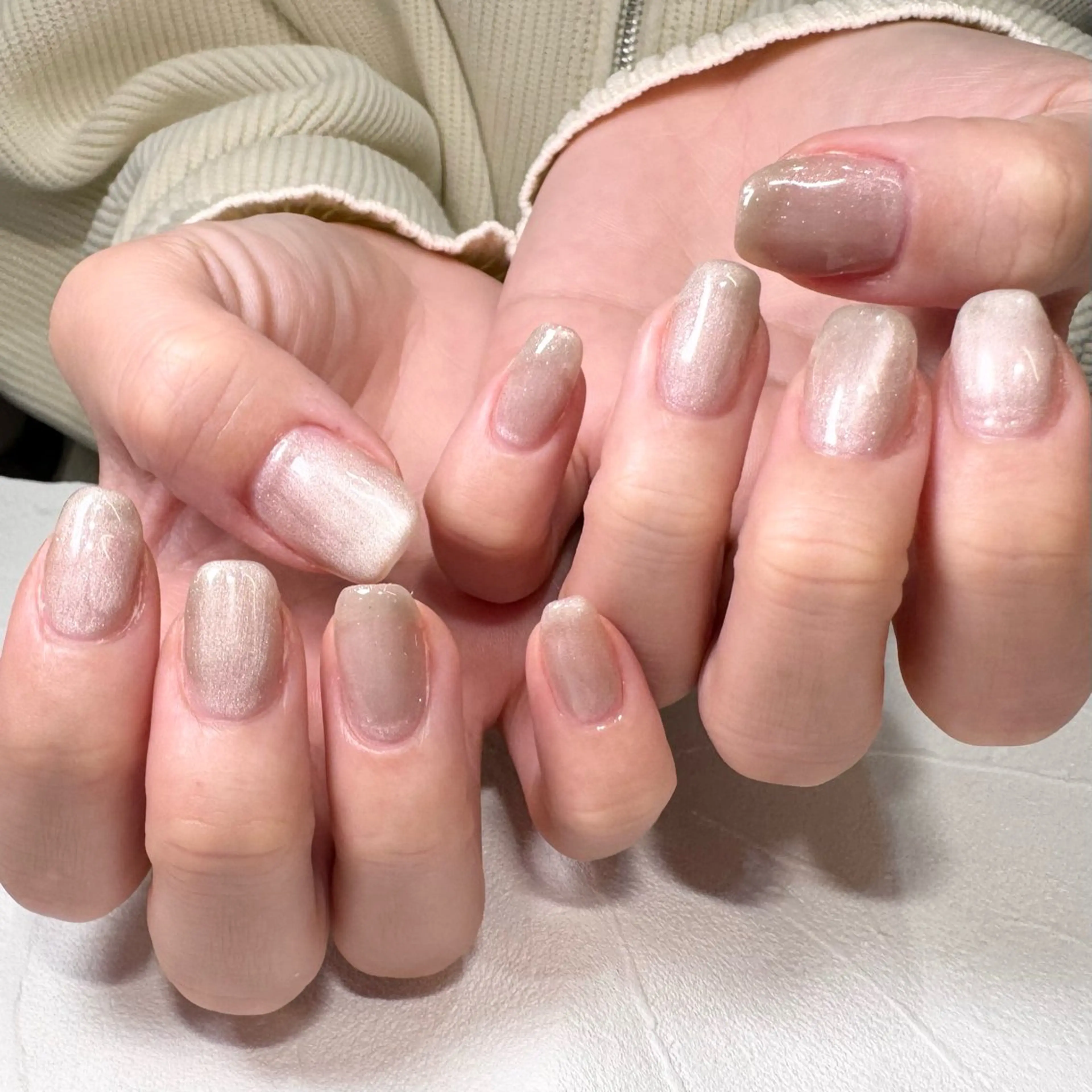 ネイル ラメ(グリッター) ハンドネイル RIEKO🍒 ワンホン♡推しネイルのネイルデザイン