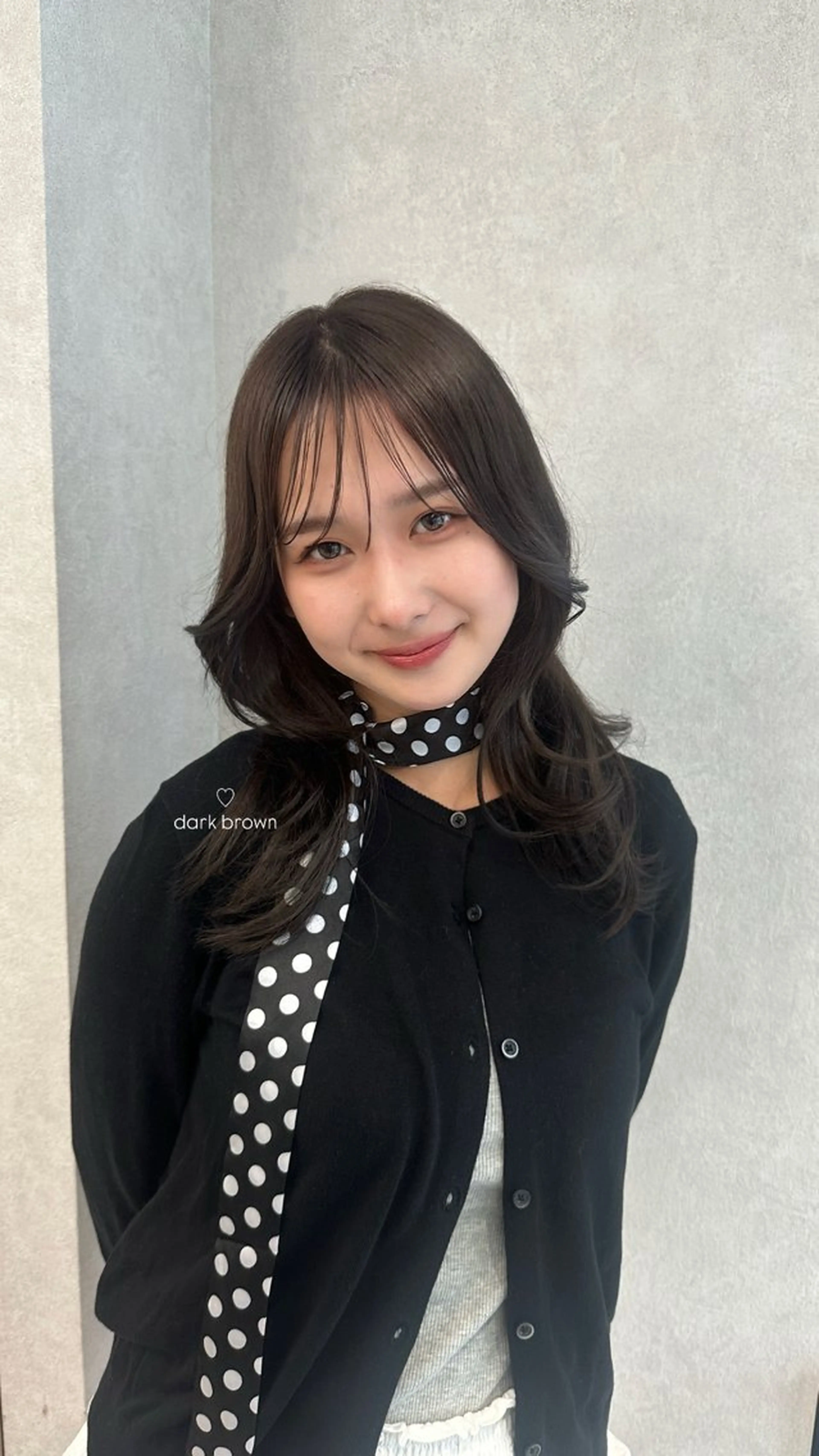 セミロング ヘアカラー 🎀透明感カラー 𝐂𝐇𝐈𝐒𝐀のヘアスタイル