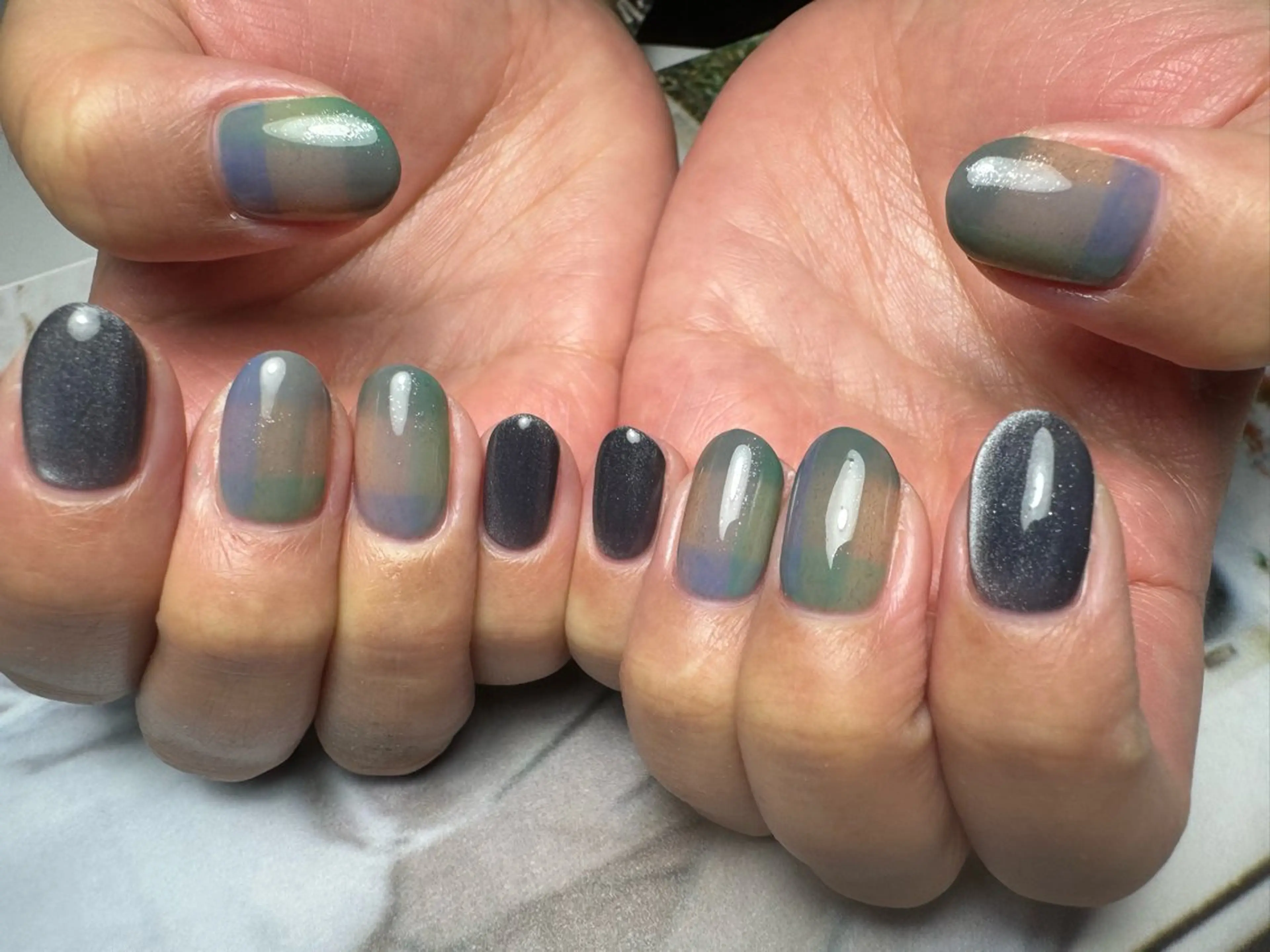 ネイル マグネットネイル 冬ネイル 白日-hakubi nail-のネイルデザイン