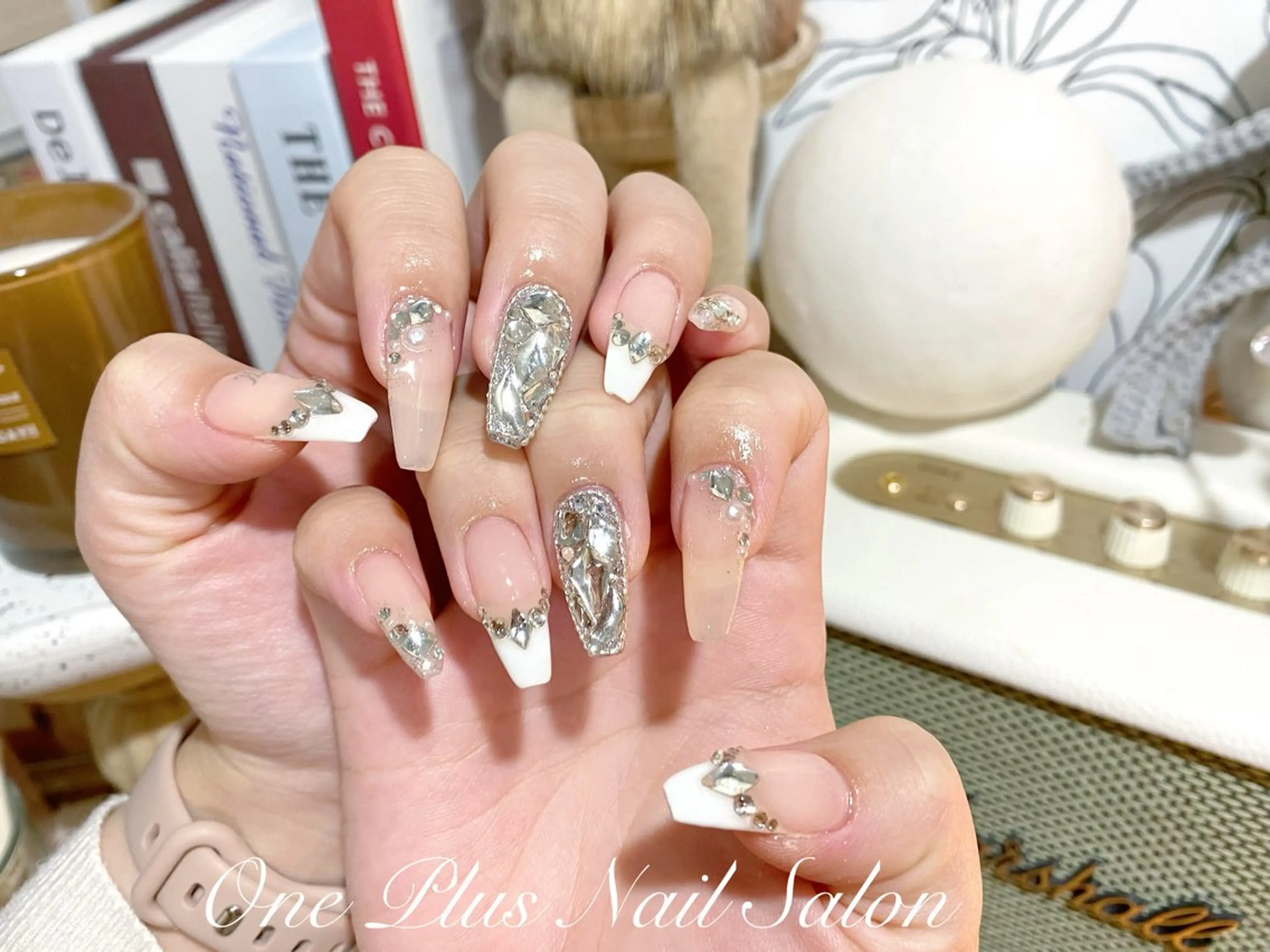 ネイル One Plus Nail Salonのネイルデザイン