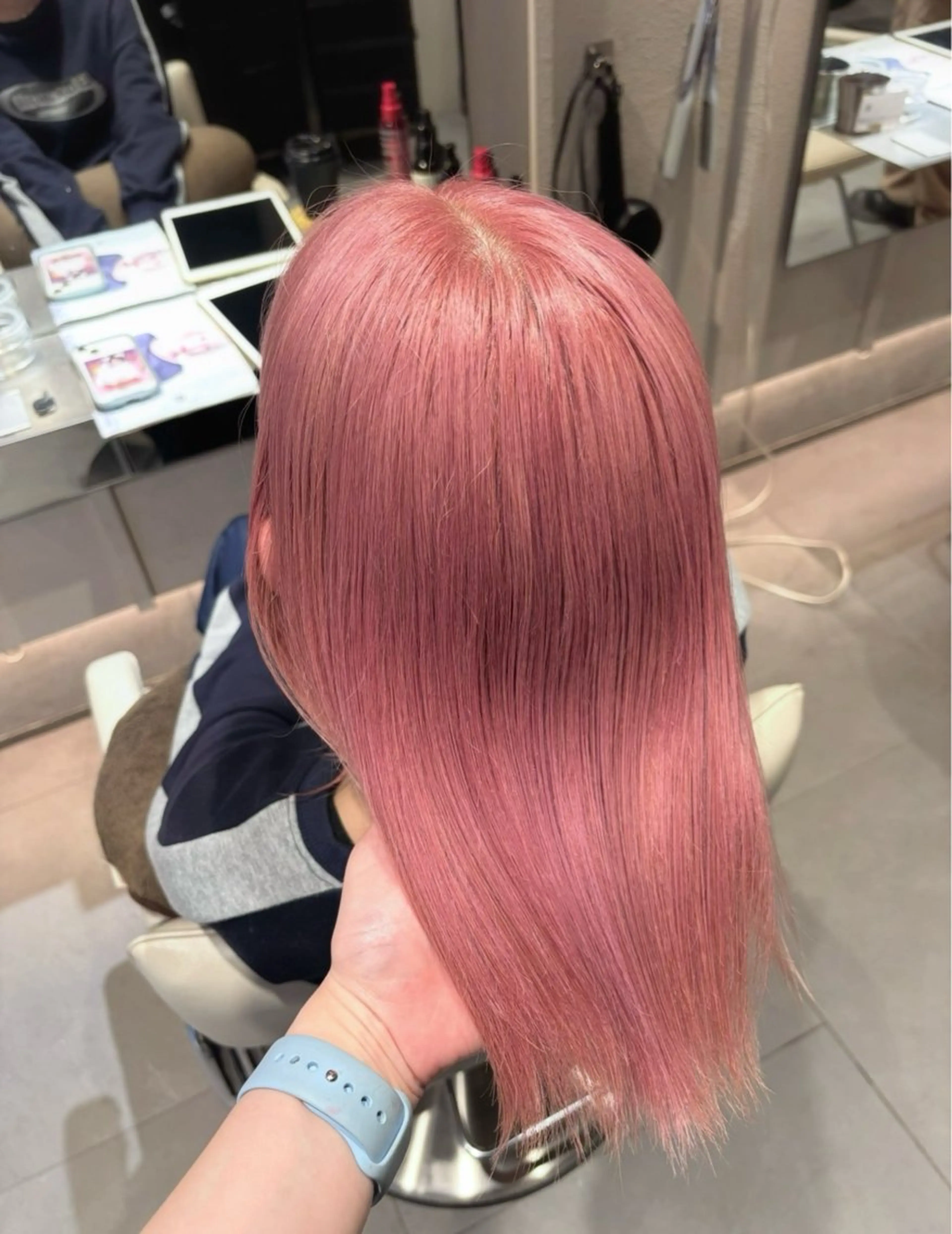 カラー ヘアカラー トリートメント ハイトーン/ レイヤーカットyuiのヘアスタイル
