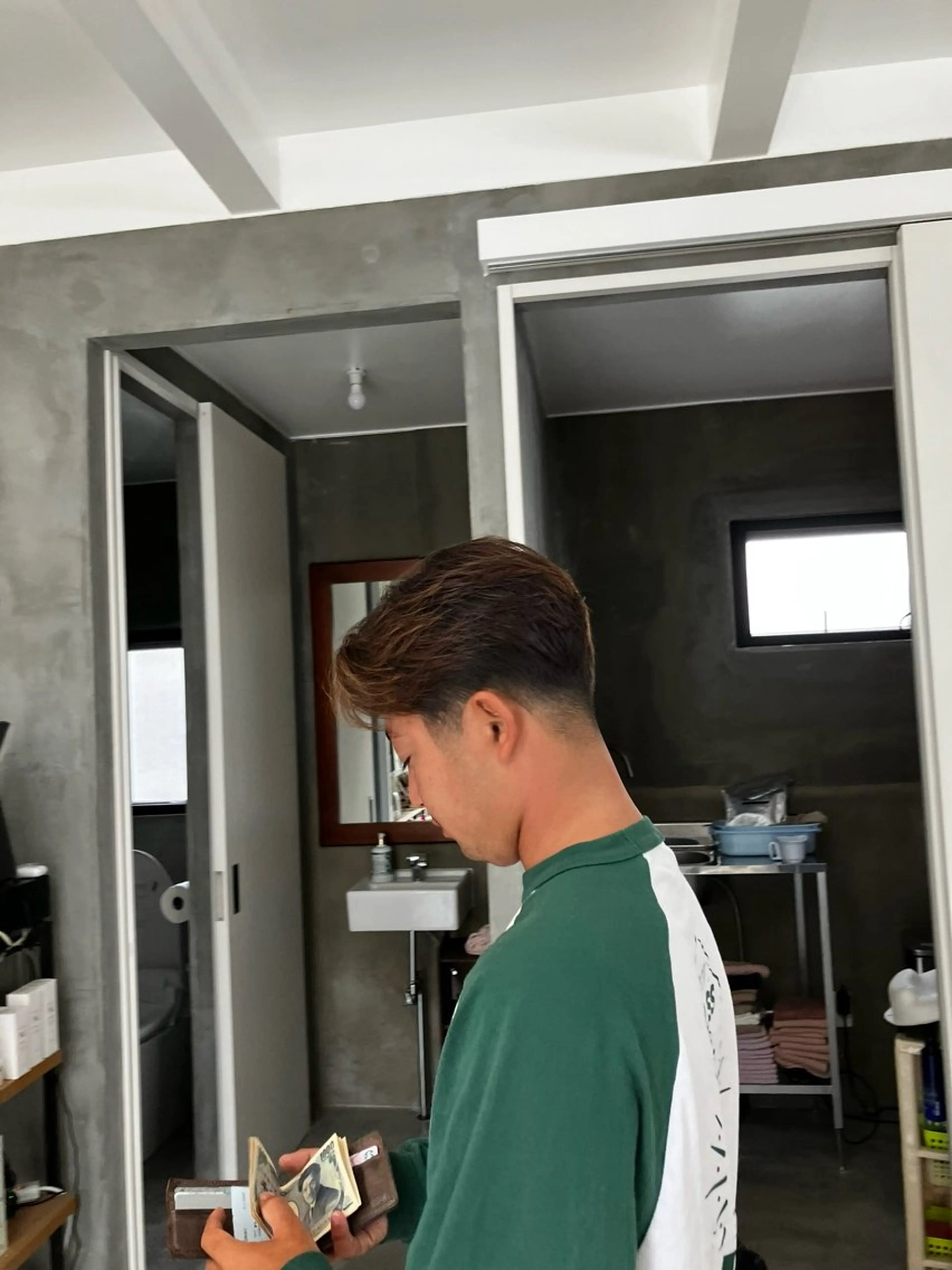 ショート カット ヘアセット スタイルボーン所属・佐藤 海舟のヘアスタイル