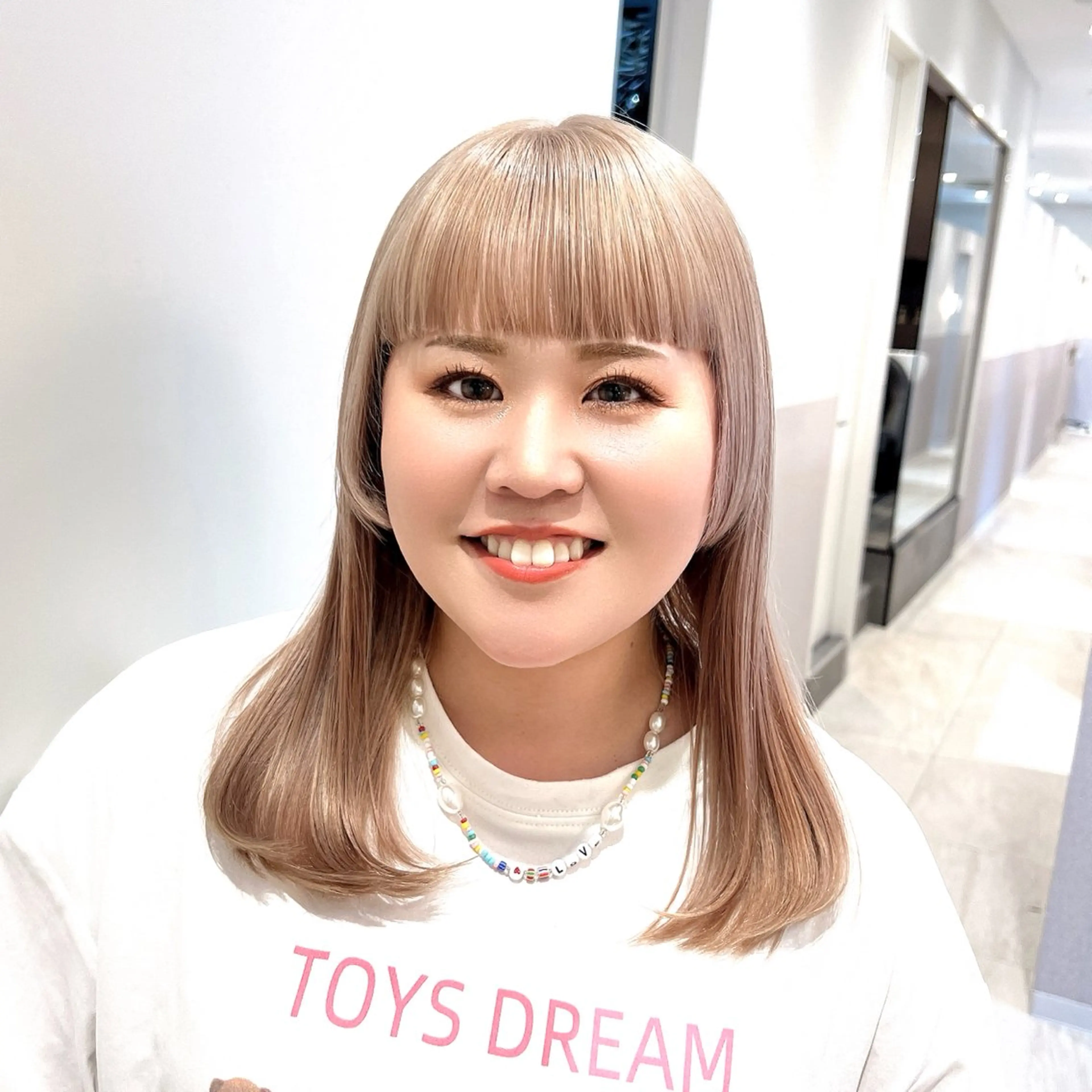 ミディアム カラー ヘアカラー トリートメント 💖暖色・ハイトーン 🐈みおり💖のヘアスタイル