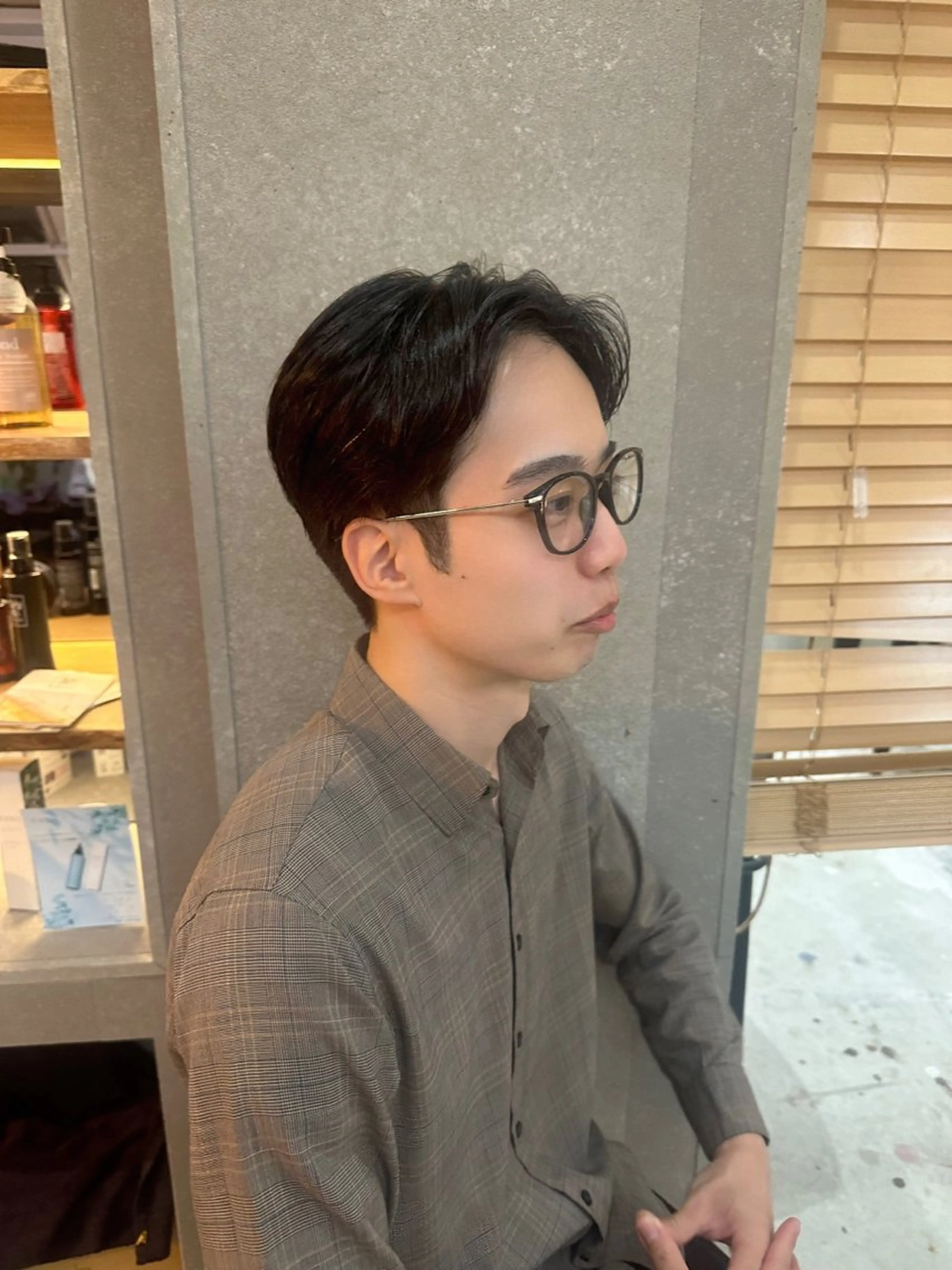 ショート カラー パーマ メンズ カルマパーマ メンズパーマ スペインカール ツイストスパイラルパーマ 刈り上げ 大人男子ヘア 💈メンズ特化吉田のヘアスタイル