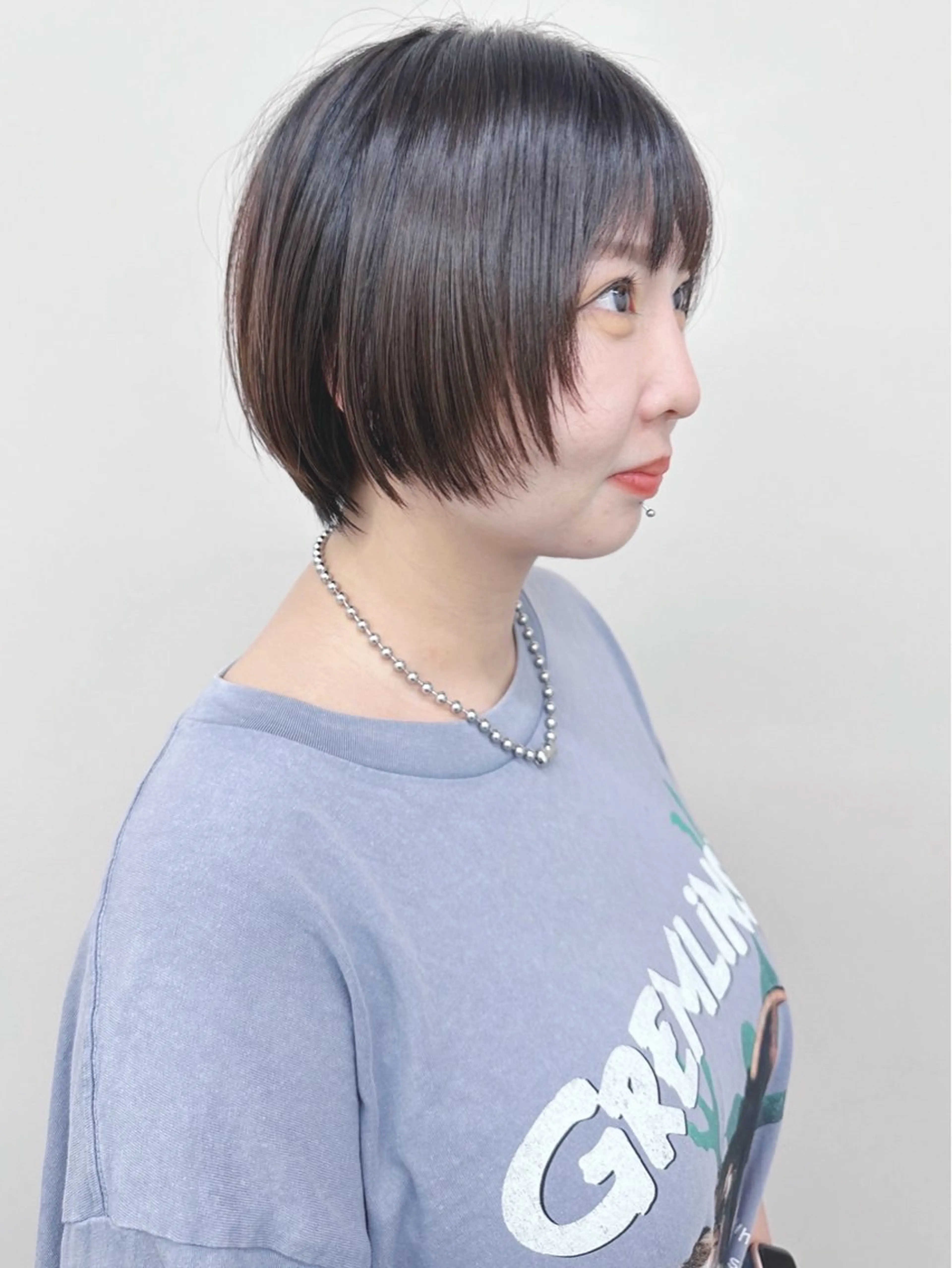 ショート カット とうい/パーマボブ/ くせ毛/丸みボブのヘアスタイル