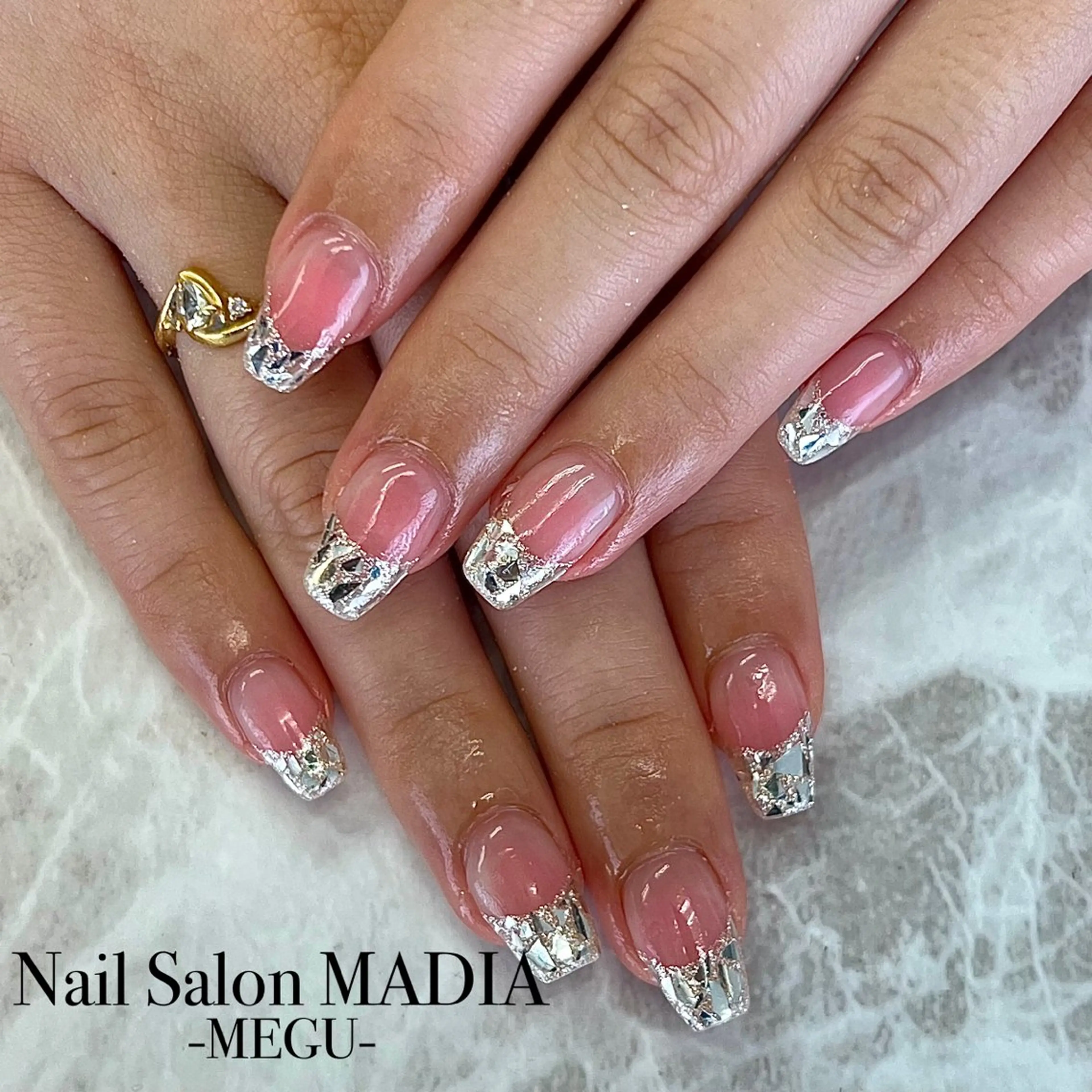 ネイル MADIA藤沢所属・MADIA MEGUのネイルデザイン