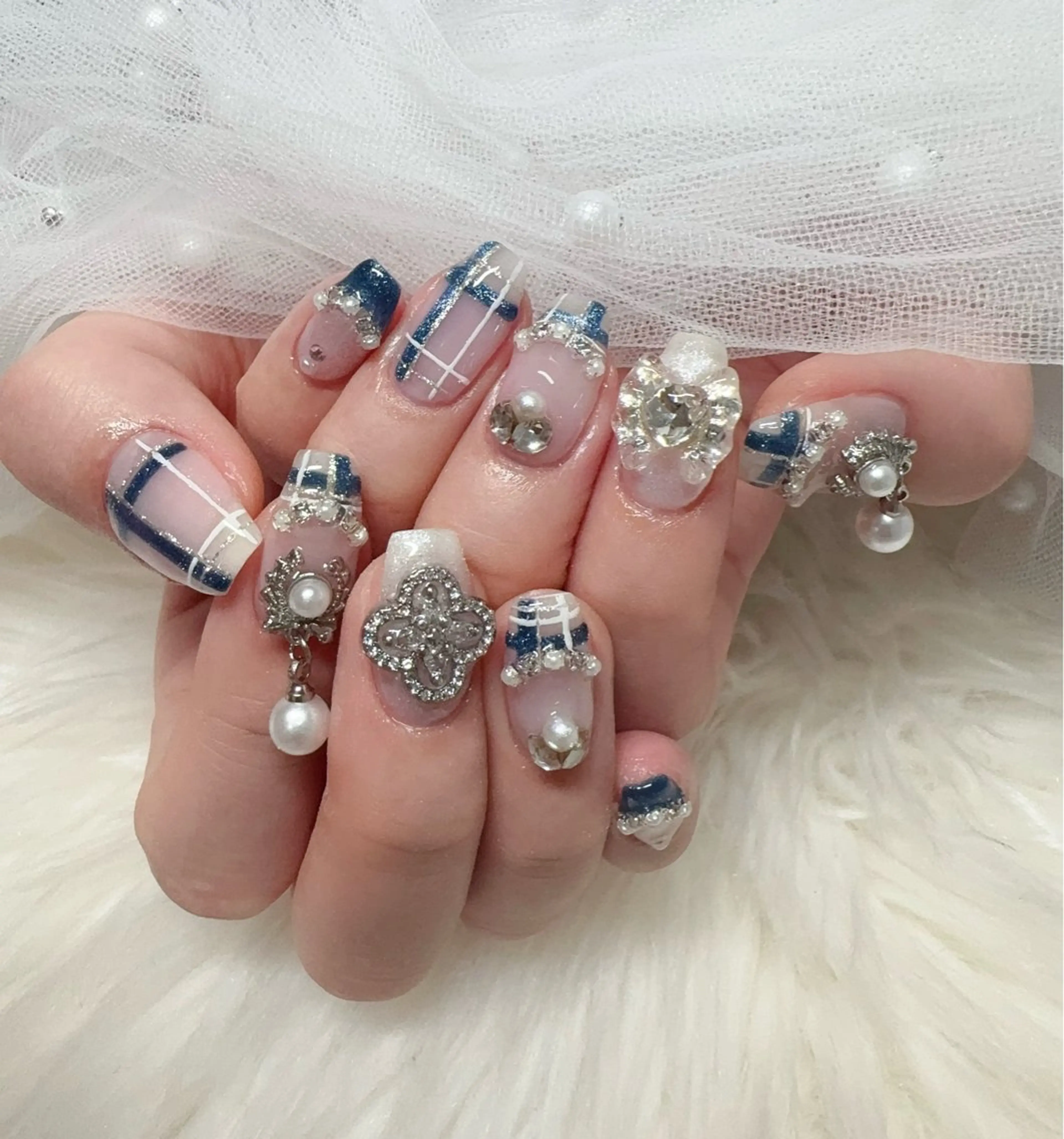 ネイル ハンドネイル ＆ME アンドミーのネイルデザイン