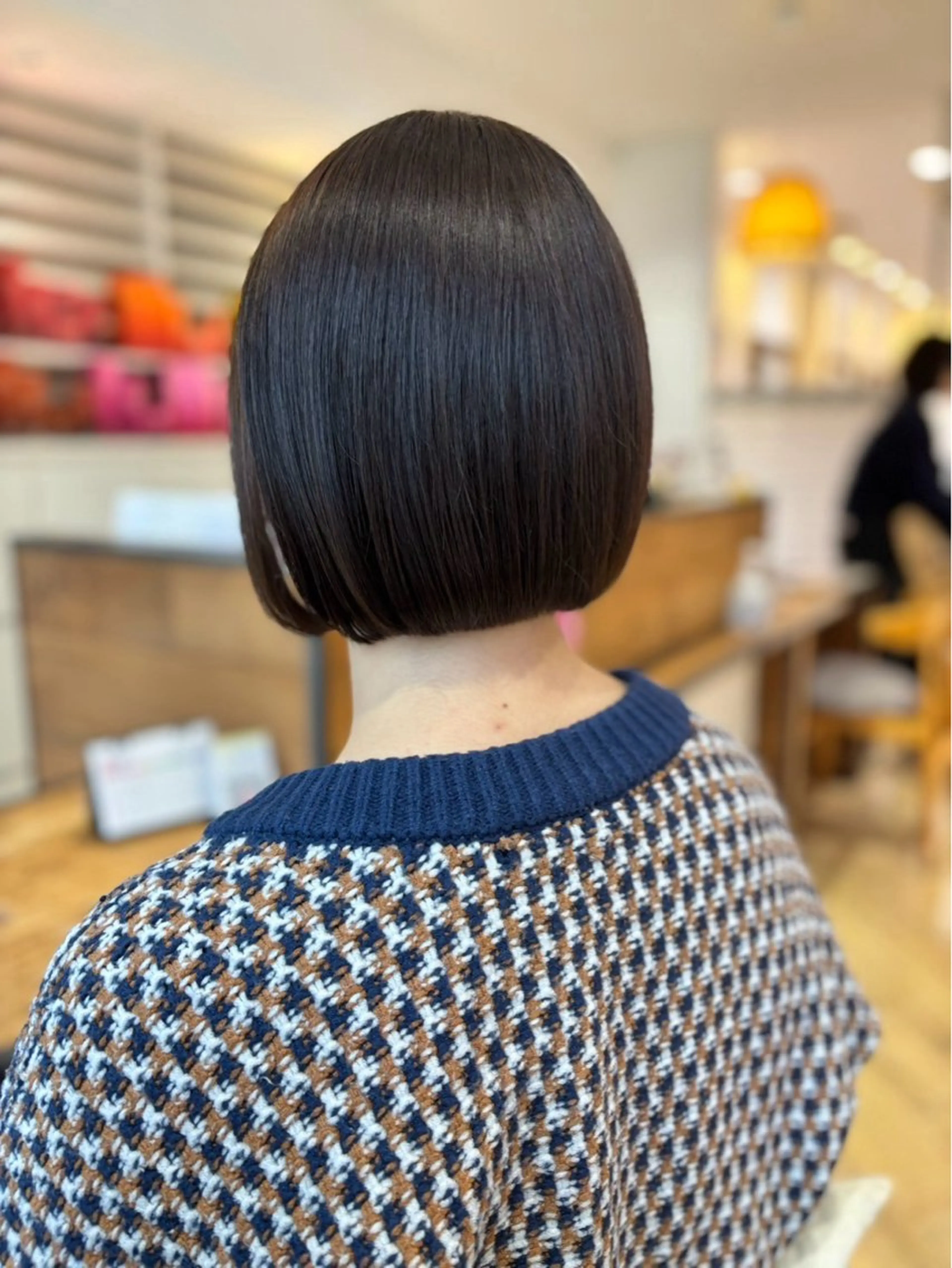 ショート ボブ SLASHスラッシュ 小西結奈のヘアスタイル