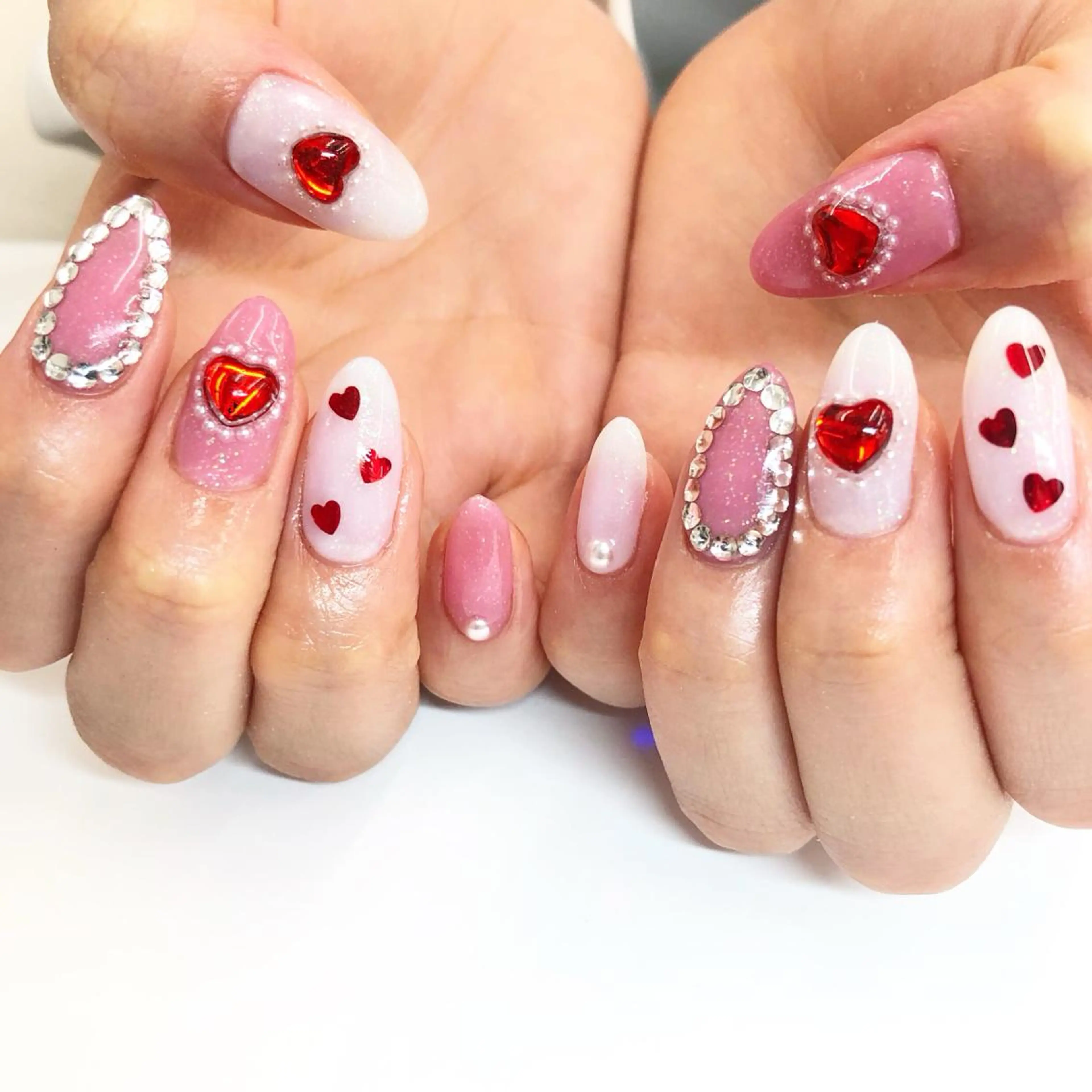 ネイル ハート 持ち込み ピンク ハンドネイル Minami 🍓のネイルデザイン