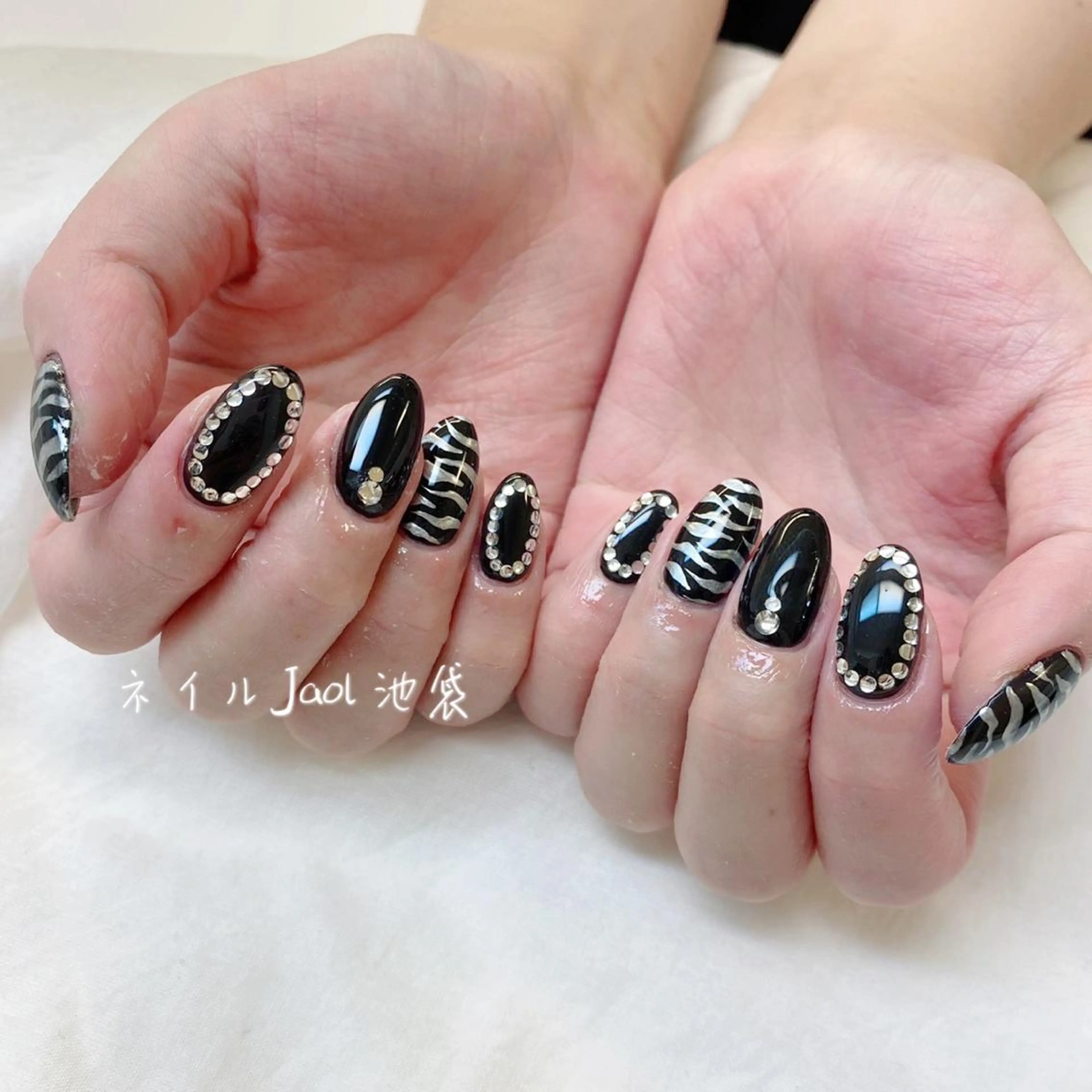 ミディアム nail jaol池袋店所属・ネイルJaol 池袋のネイルデザイン