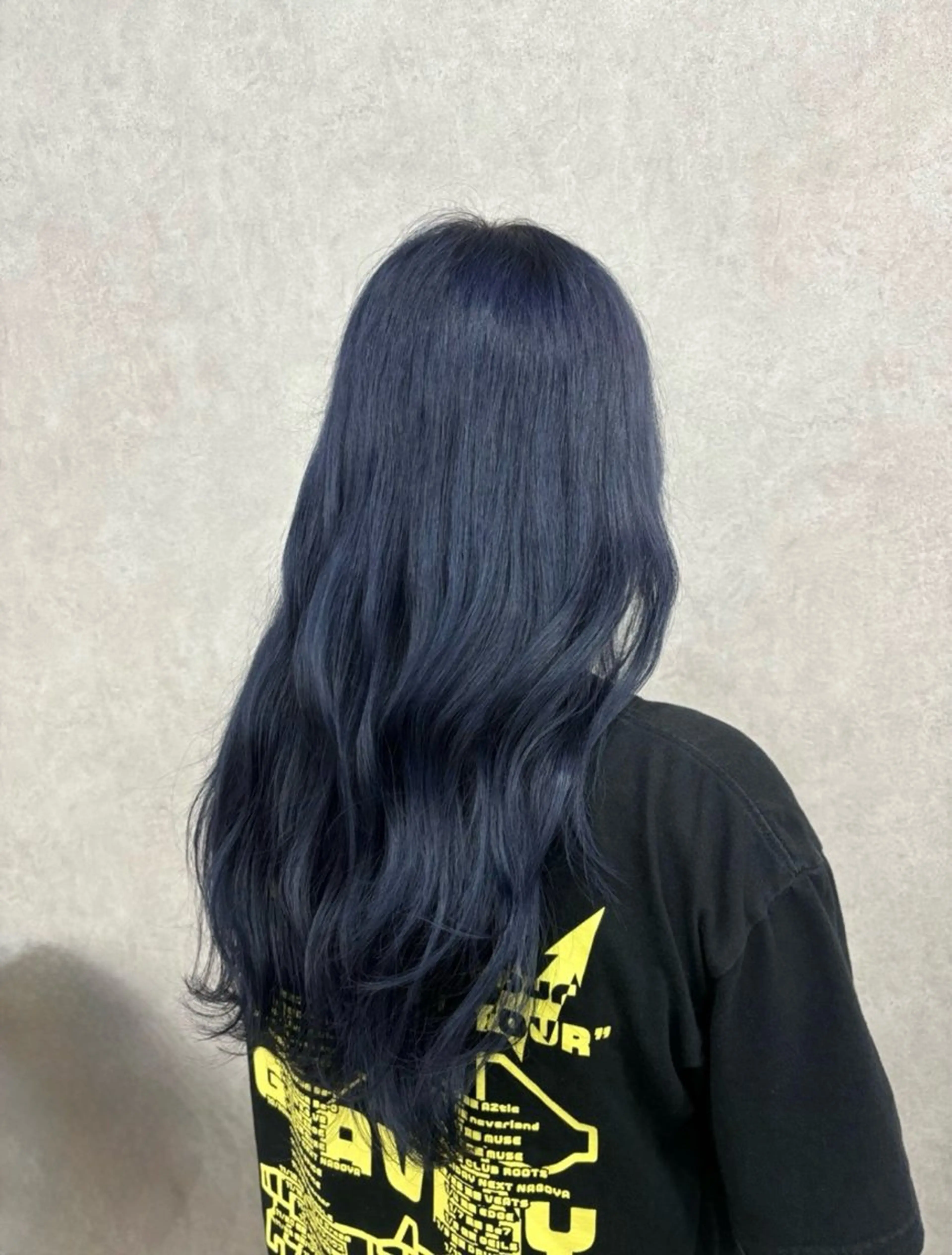 ロング カラー 佐藤 琴海のヘアスタイル