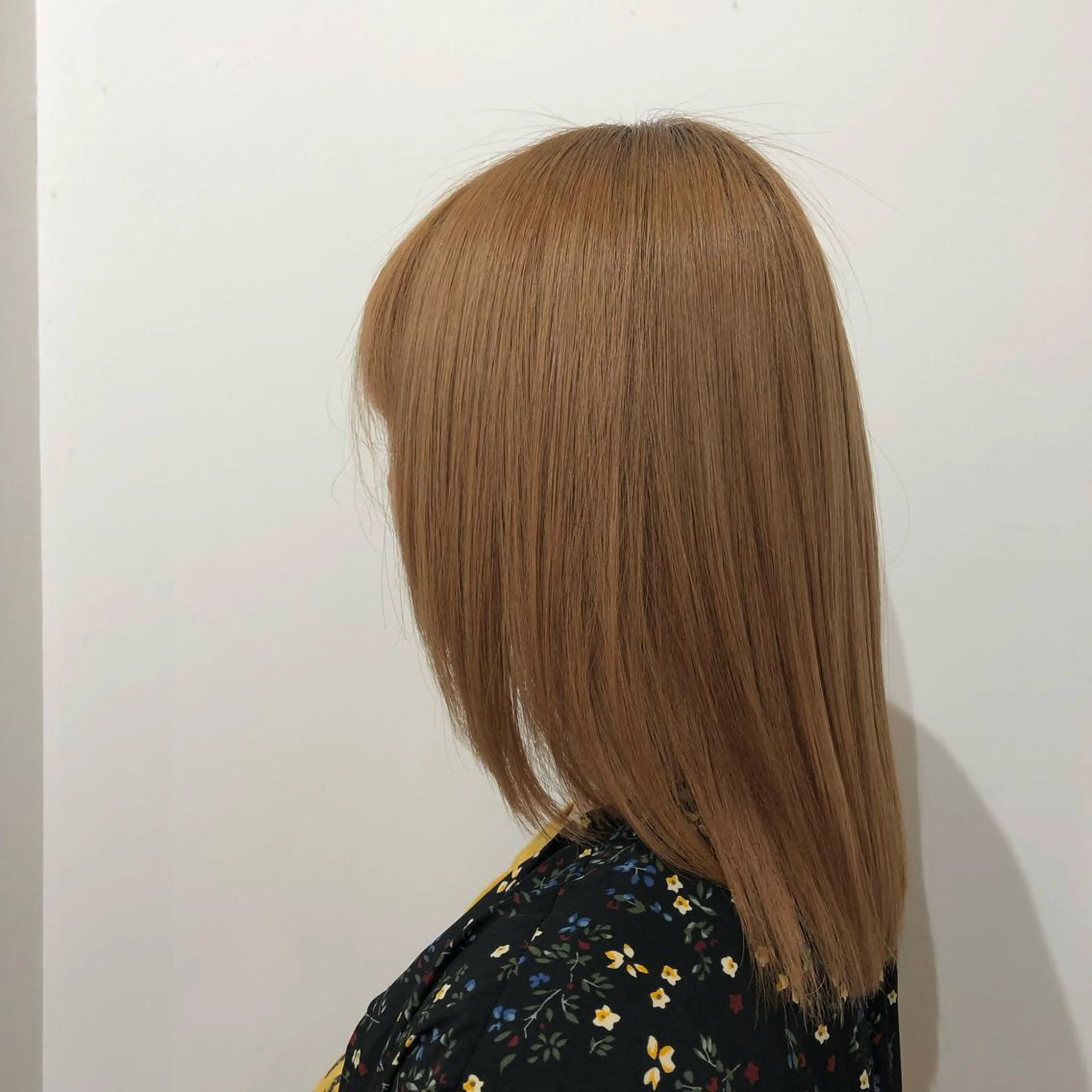 ミディアム 縮毛矯正 トリートメント 青木 梨奈のヘアスタイル