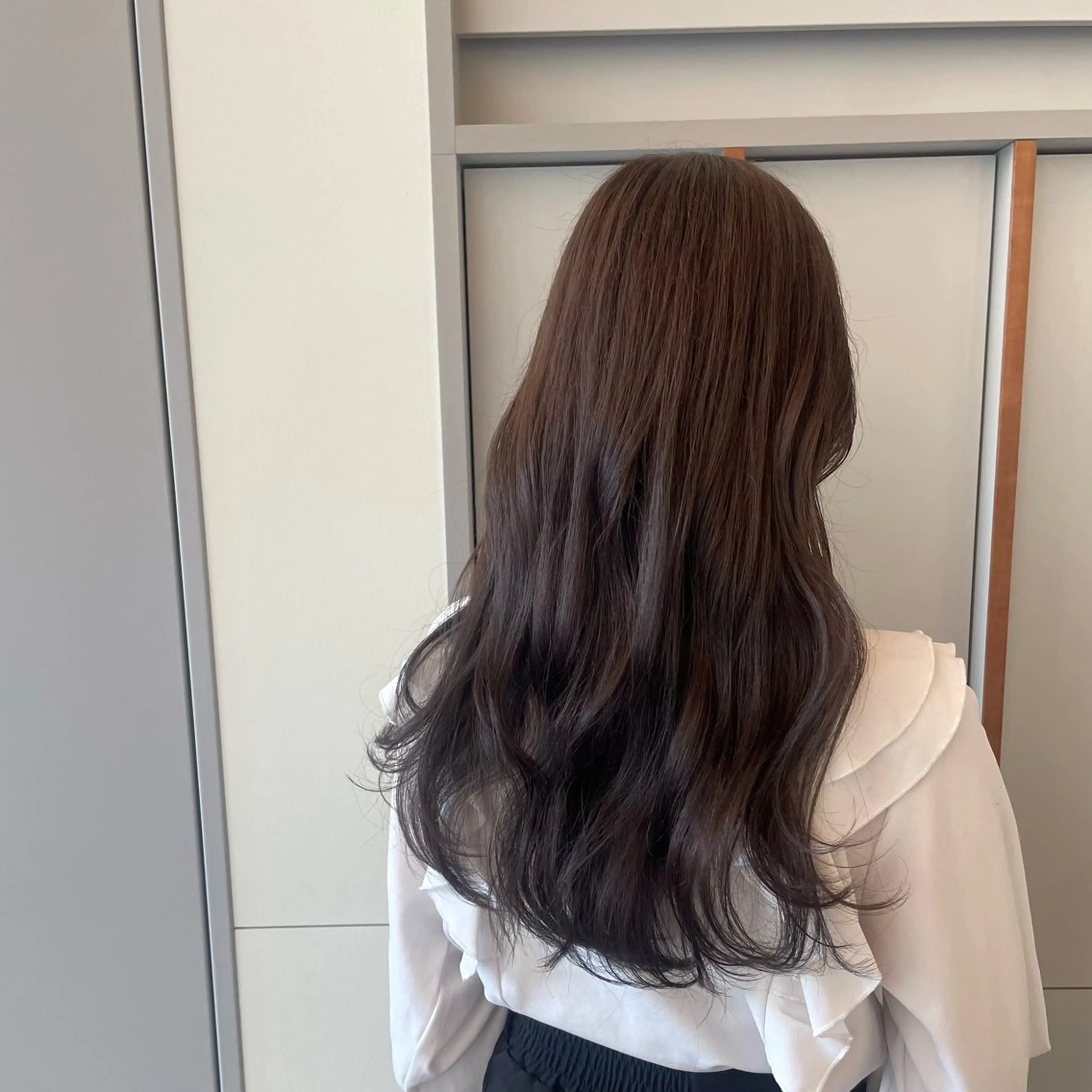 ロング カラー ベージュカラー ブリーチ 透明感カラー ダブルカラー グレージュ ブリーチ/レイヤー 🌻Mutsumiのヘアスタイル