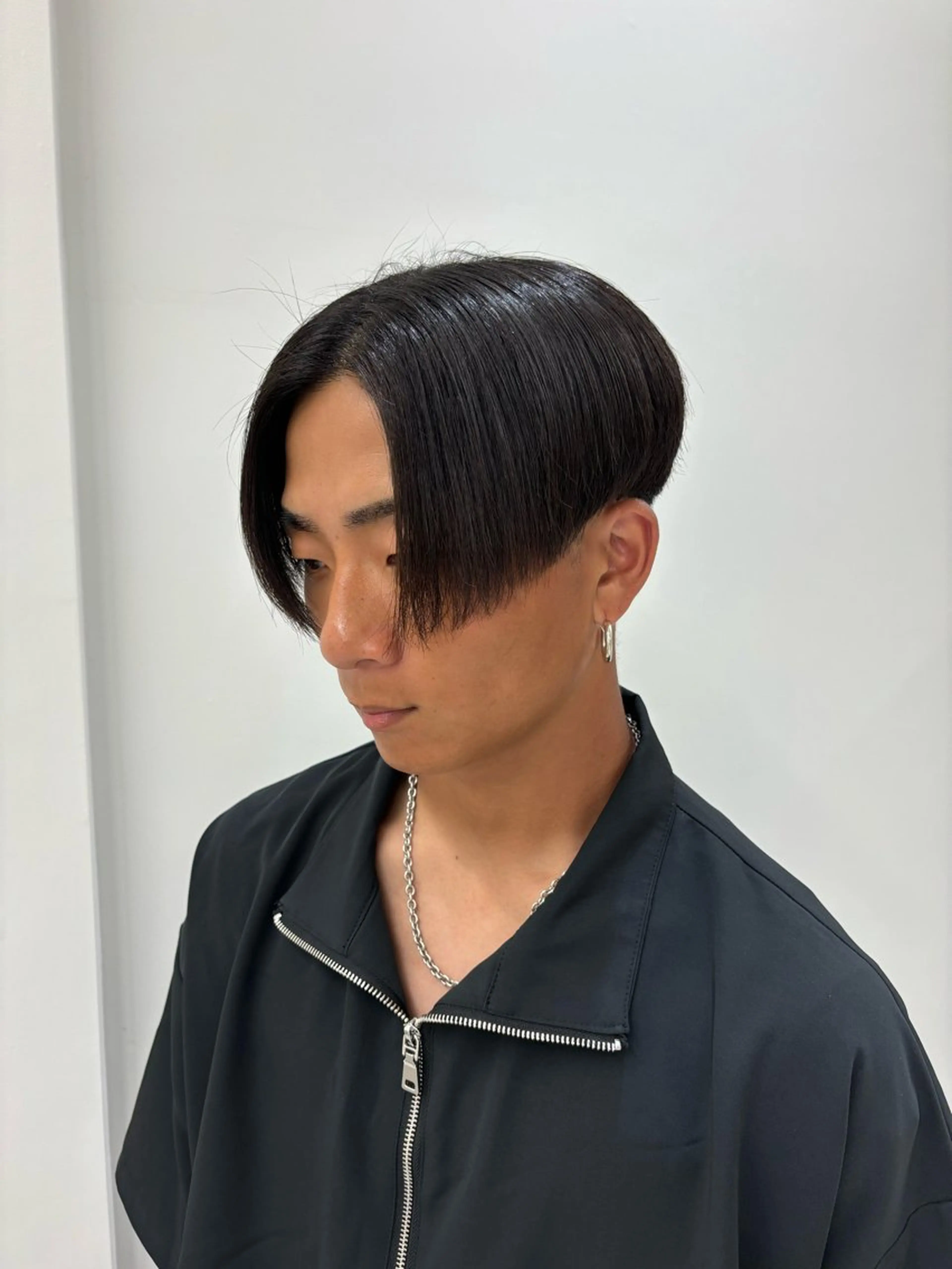 メンズ センターパート YUUKI/艶カラー レイヤーカットのヘアスタイル