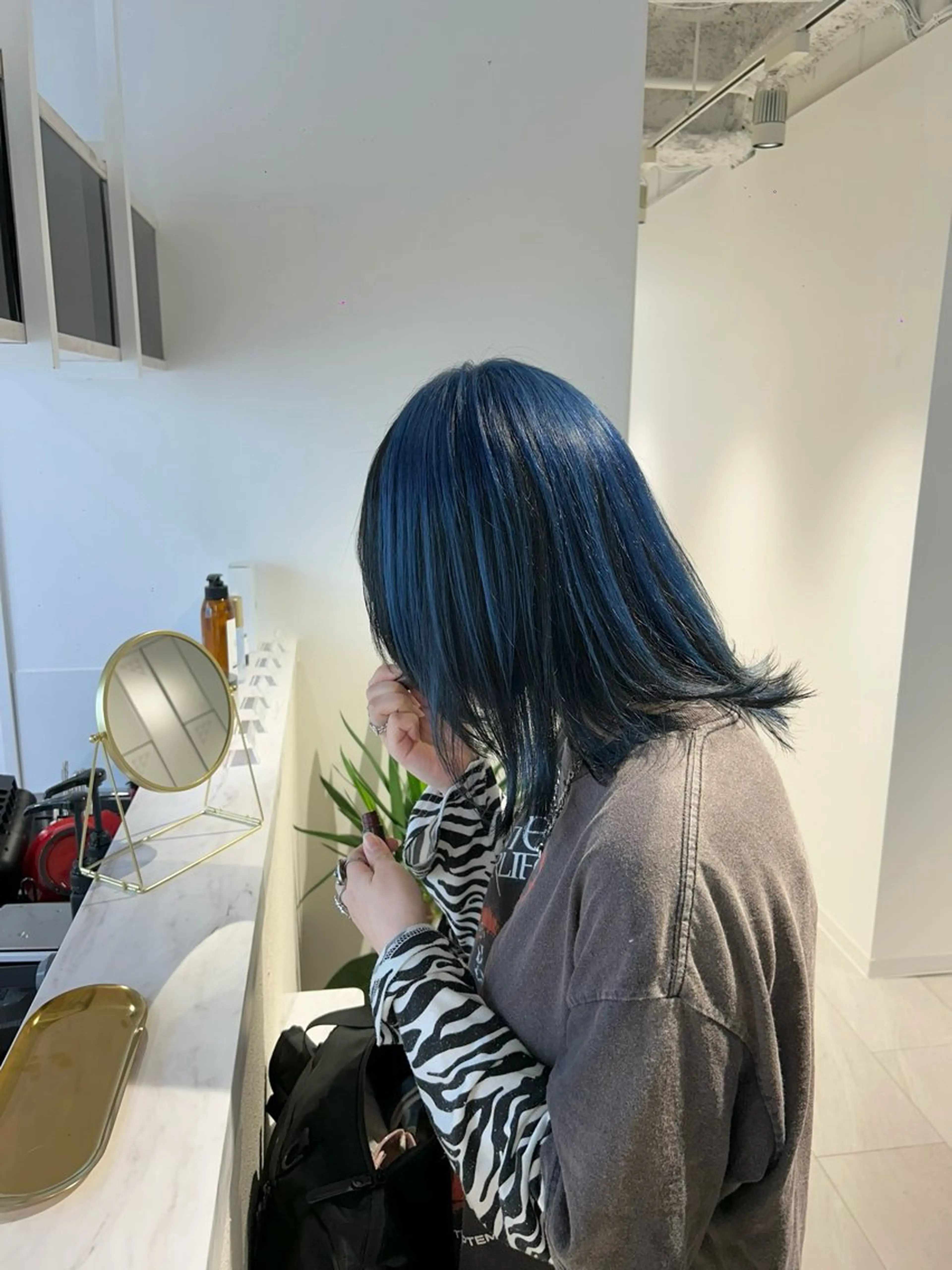 ミディアム ior北千住【イオール】所属・YU(ハイトーン/ ブリーチカラー)のヘアスタイル