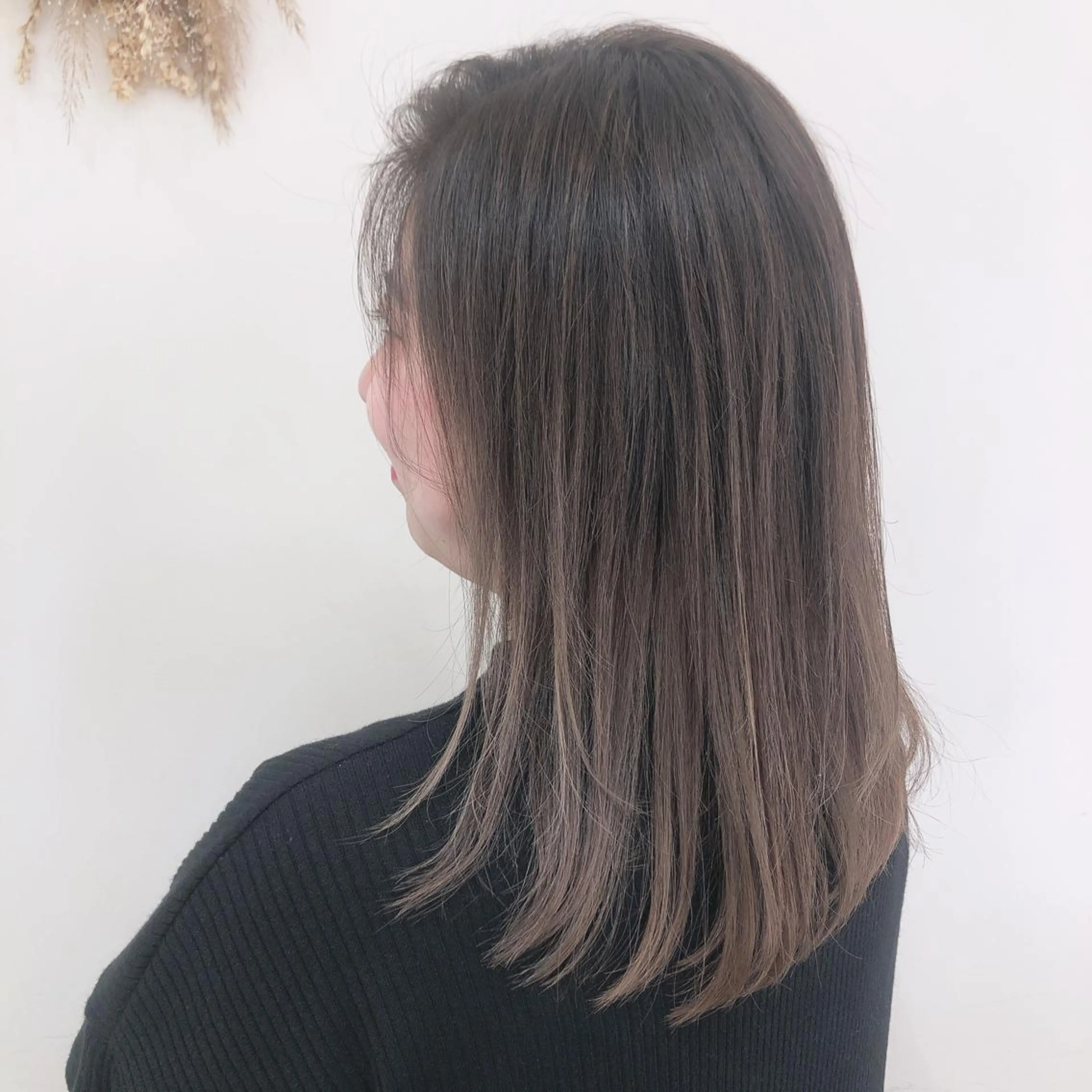 ミディアム カラー グラデーションカラー 野村 さなみ✨ぱっつんボブのヘアスタイル