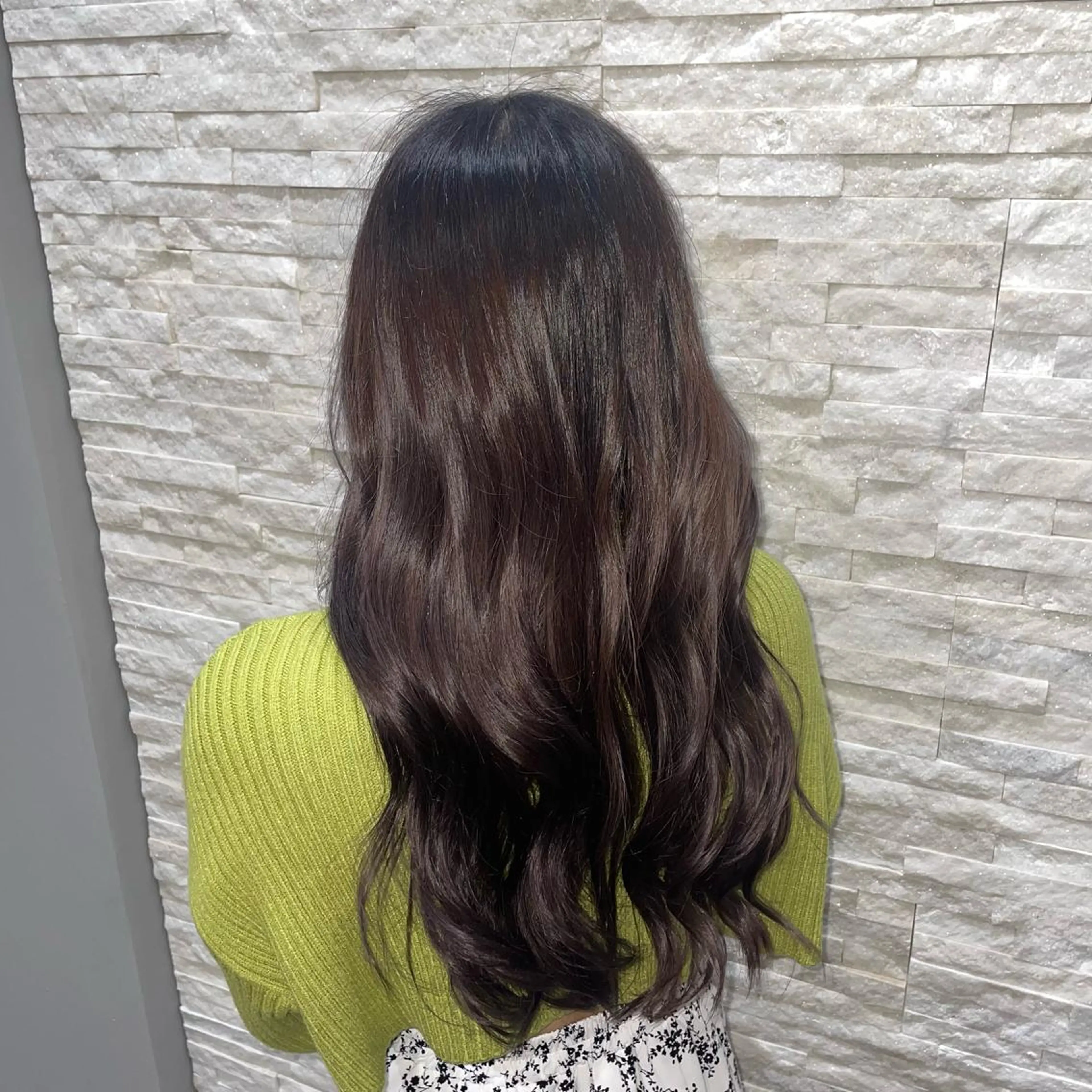 ロング カラー ヘアカラー miloc那覇 MIKUのヘアスタイル