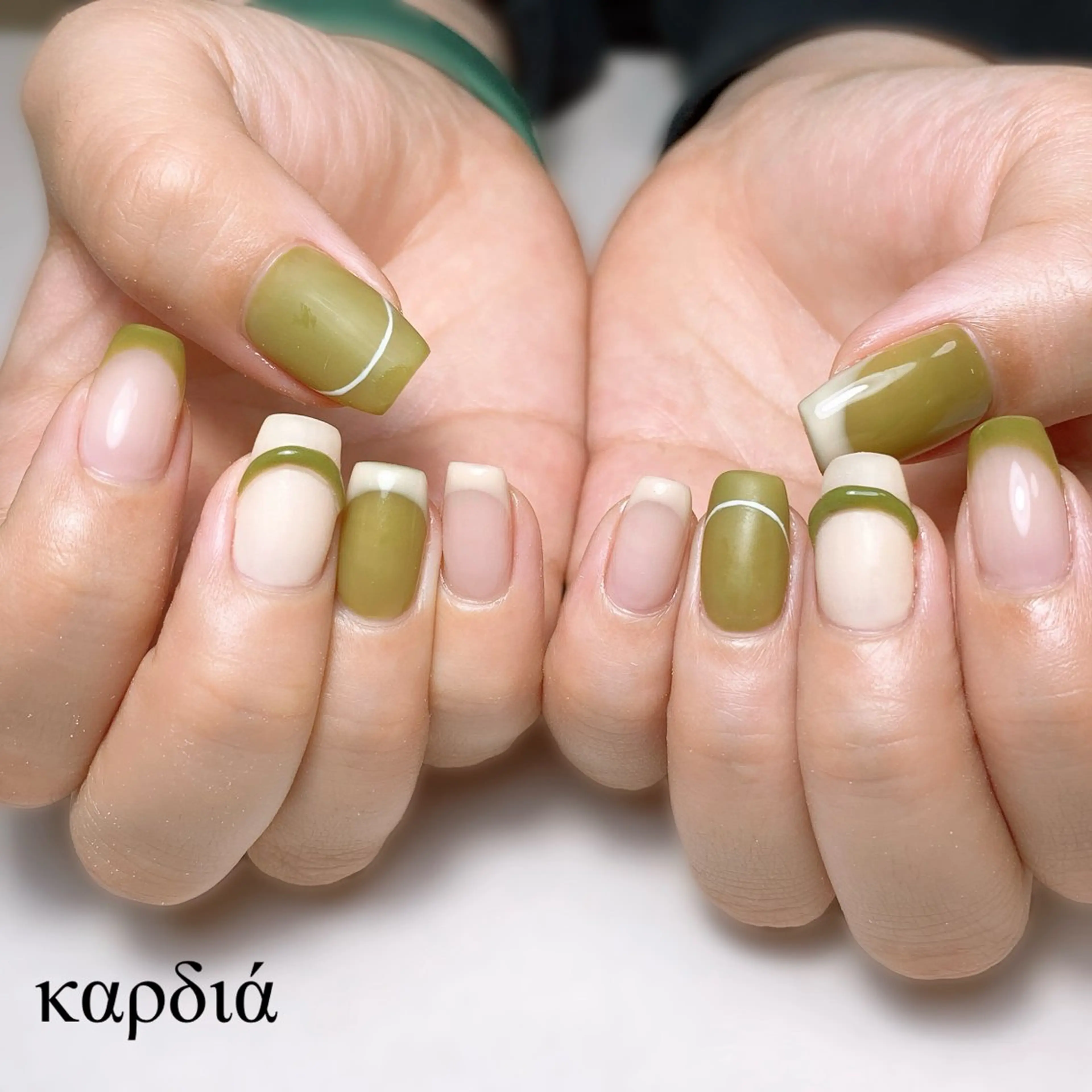 ネイル ハンドネイル καρδιά -ｶﾙﾃﾞｨｱ-のネイルデザイン