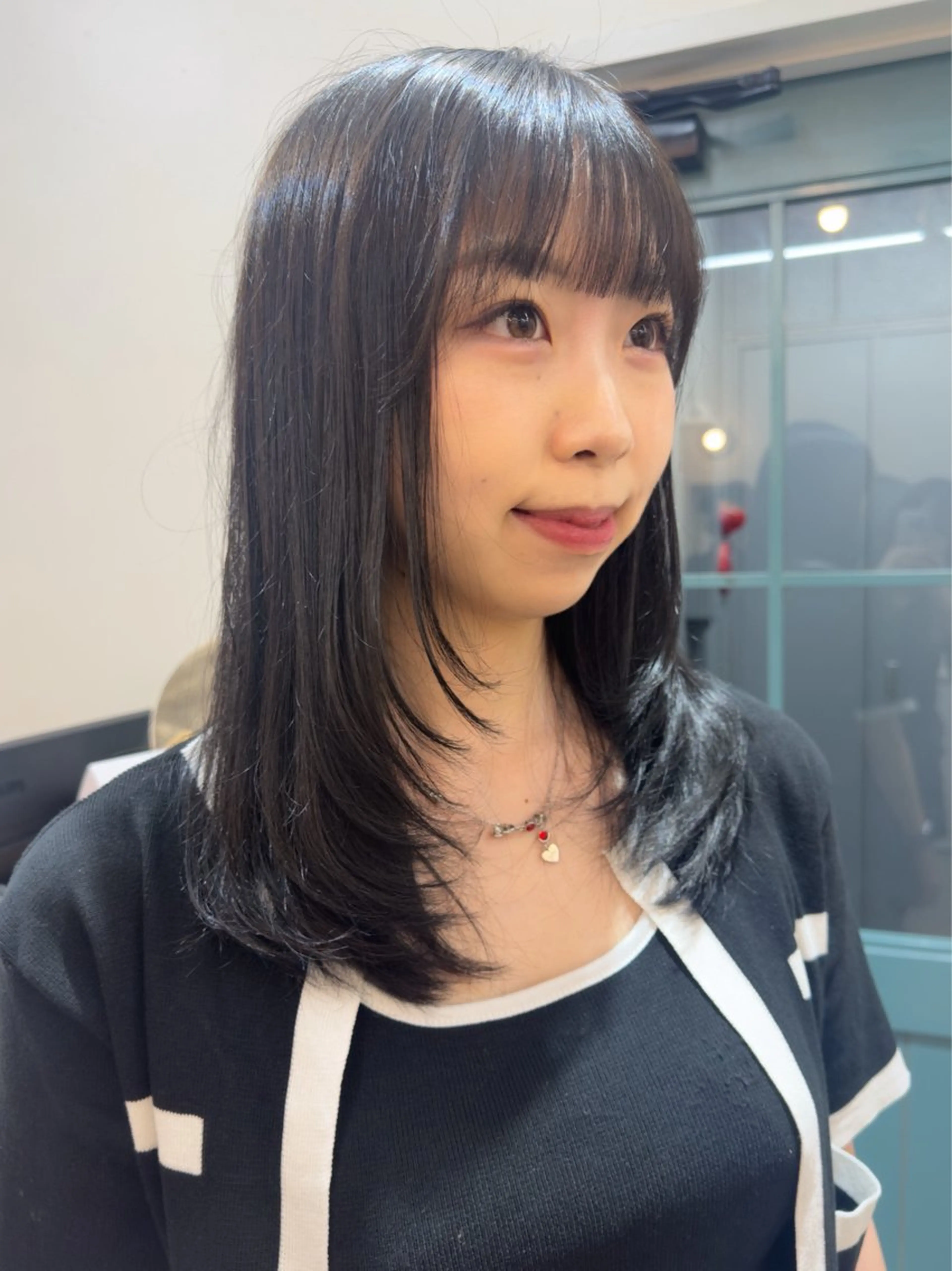 ミディアム ミディアムレイヤー レイヤーカット カット ヘアカラー トリートメント いいぬまみか/ 透明感color🌿のヘアスタイル