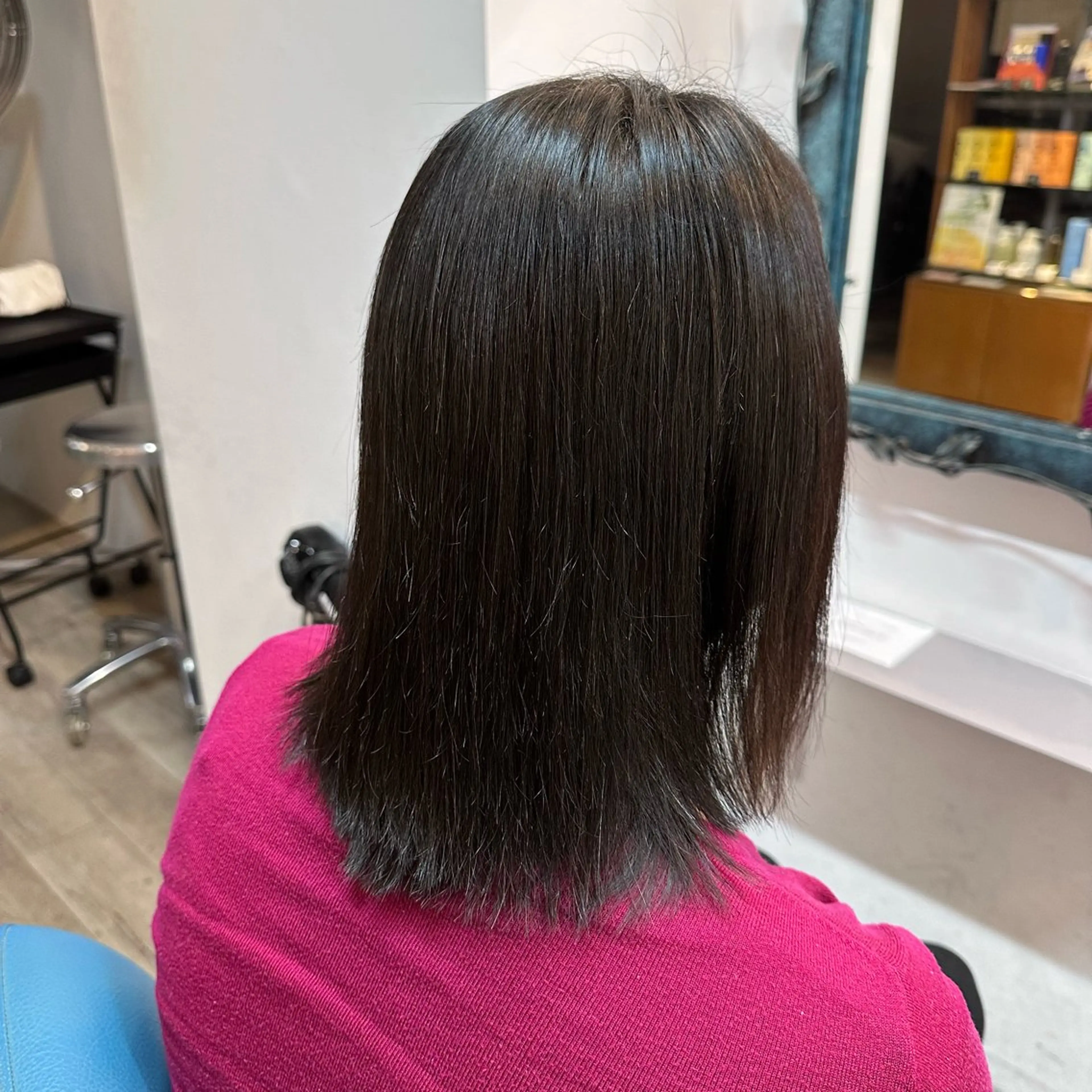 ミディアム 縮毛矯正 CHEST　若松 采実のヘアスタイル