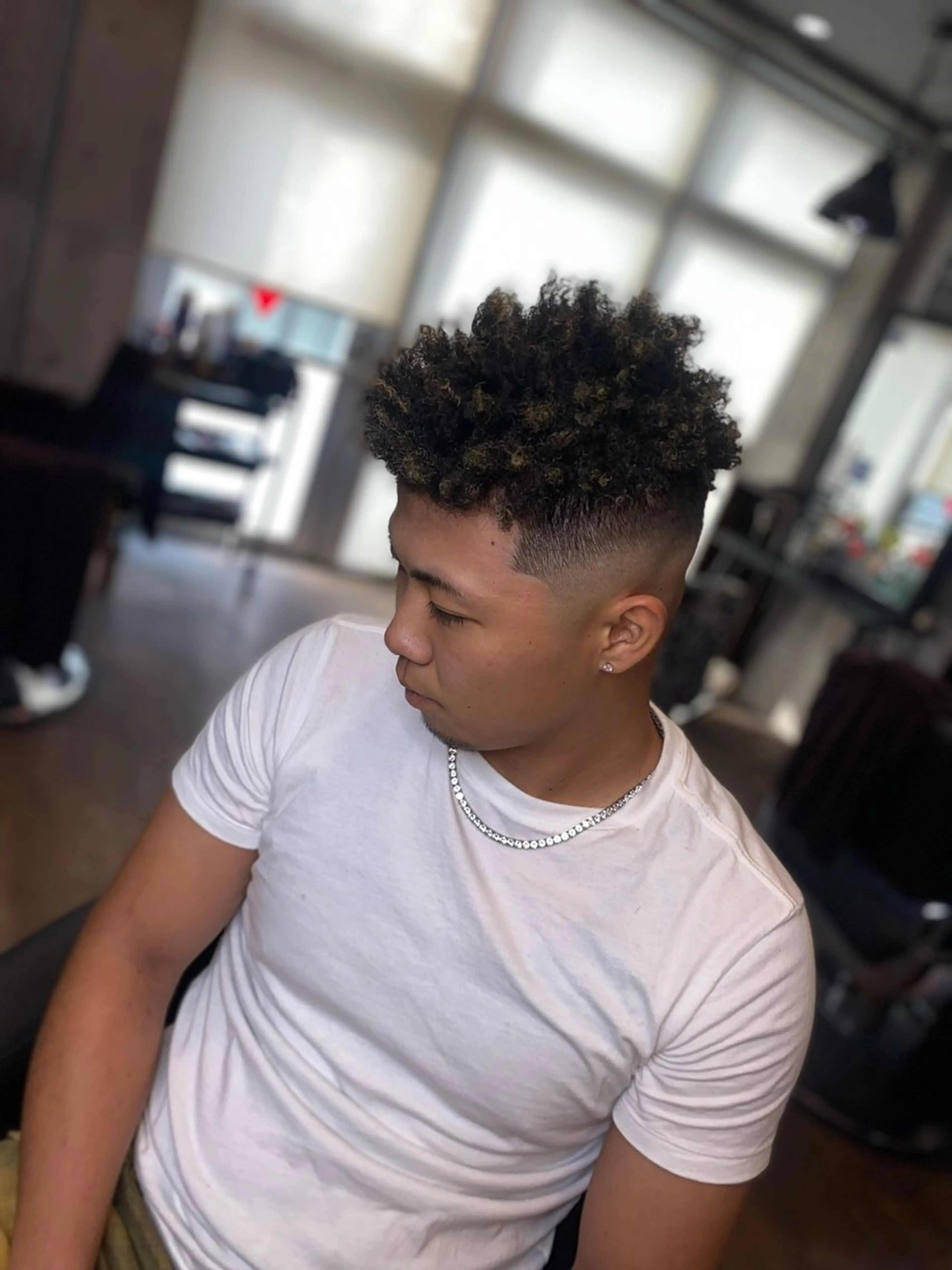 パーマ メンズ スパイキーショート カット パーマ FADE&LINE今泉店所属・松井 夏凜のヘアスタイル